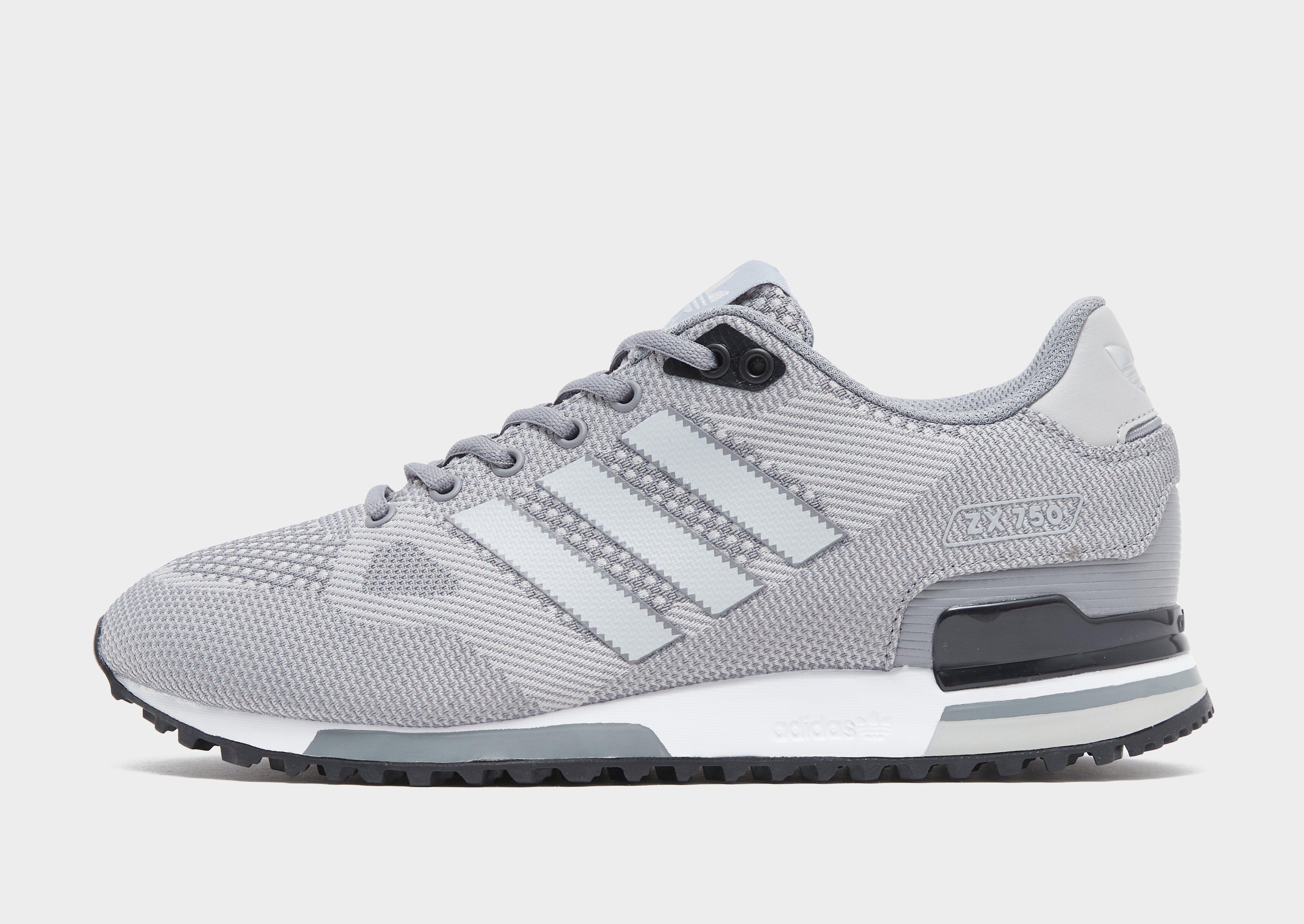 Adidas shoes zx 750 hotsell