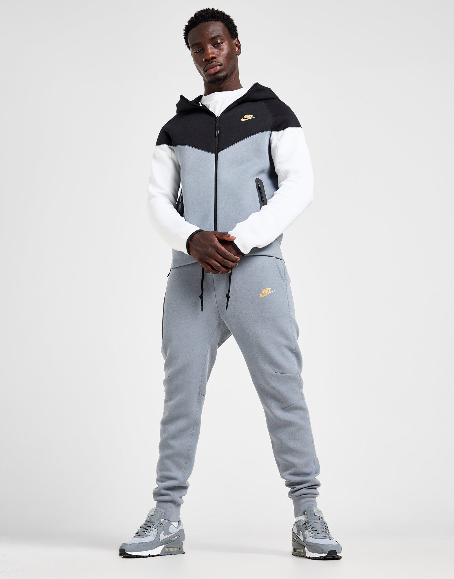 Nike Tech Fleece Hoodie