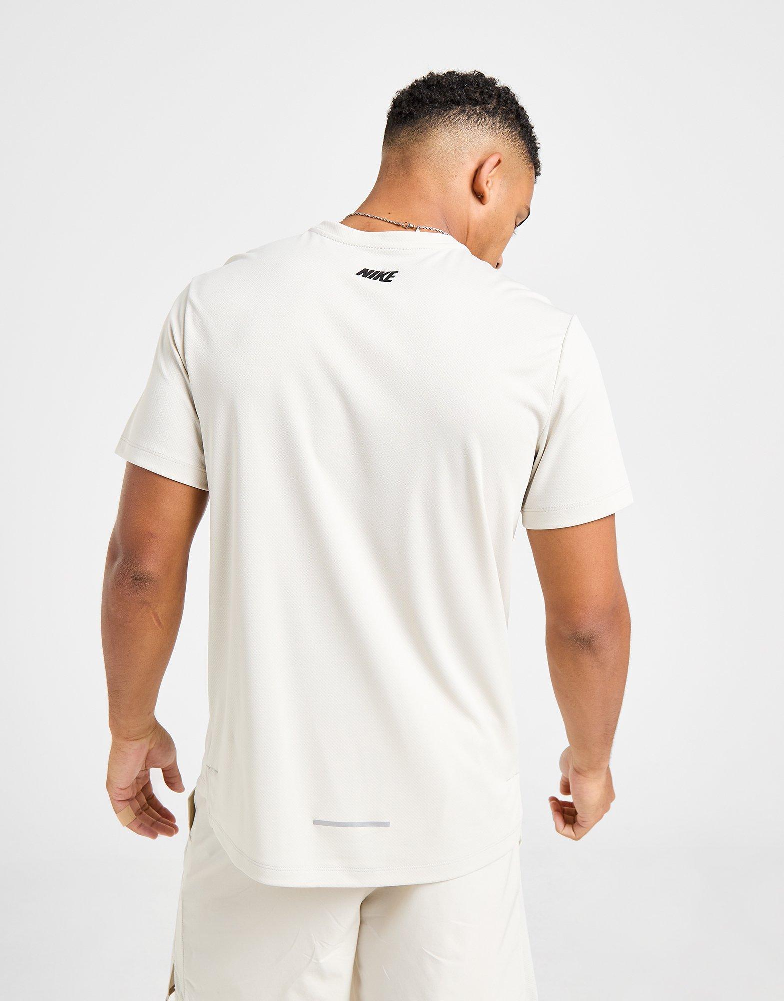 Nike Miler Graphic T-Shirt