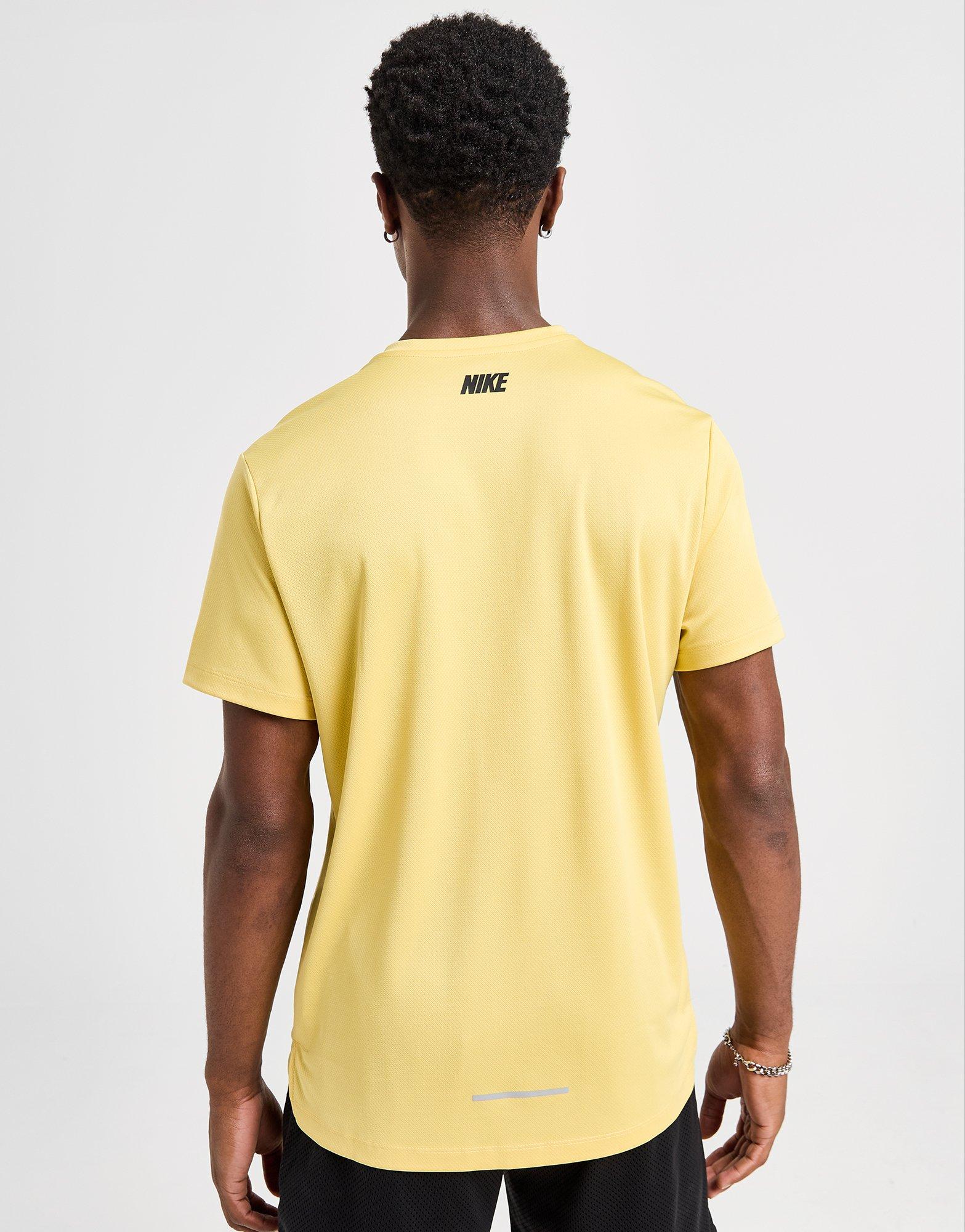 Nike Miler Graphic T-Shirt