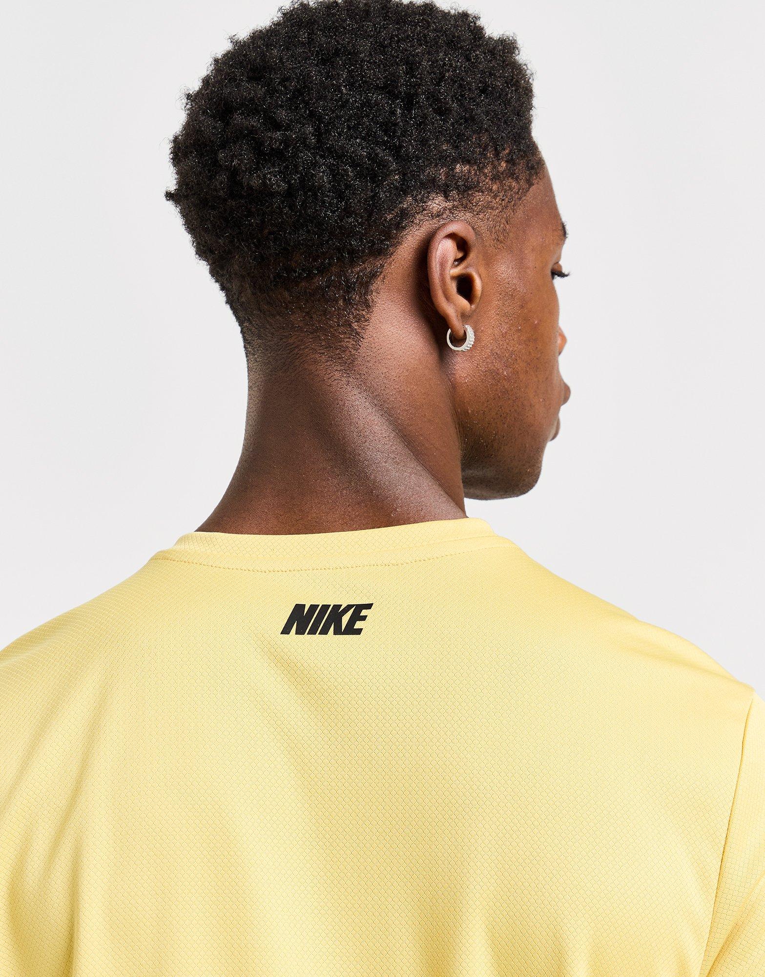 Nike Miler Graphic T-Shirt