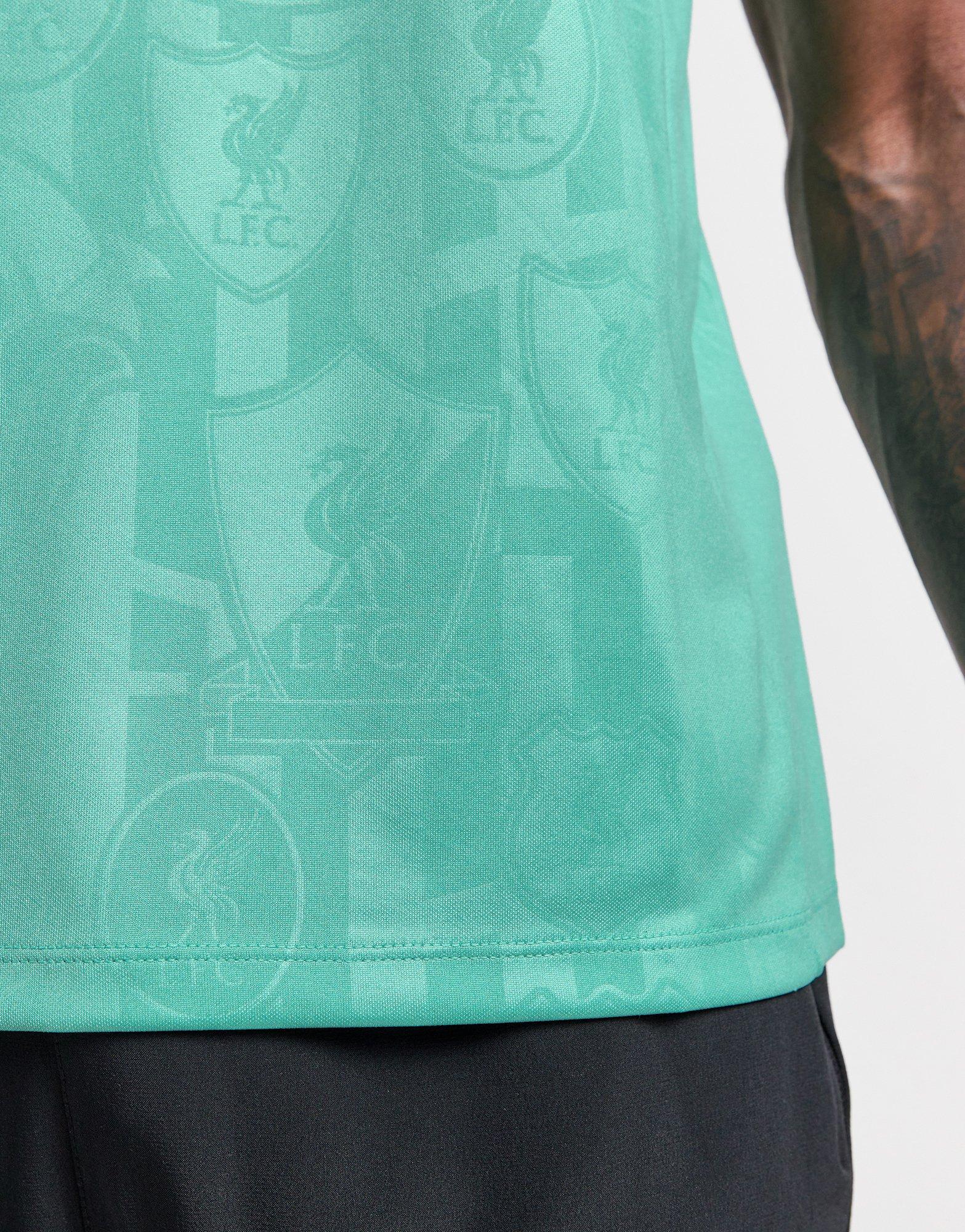 Nike Liverpool Academy Pre Match Shirt