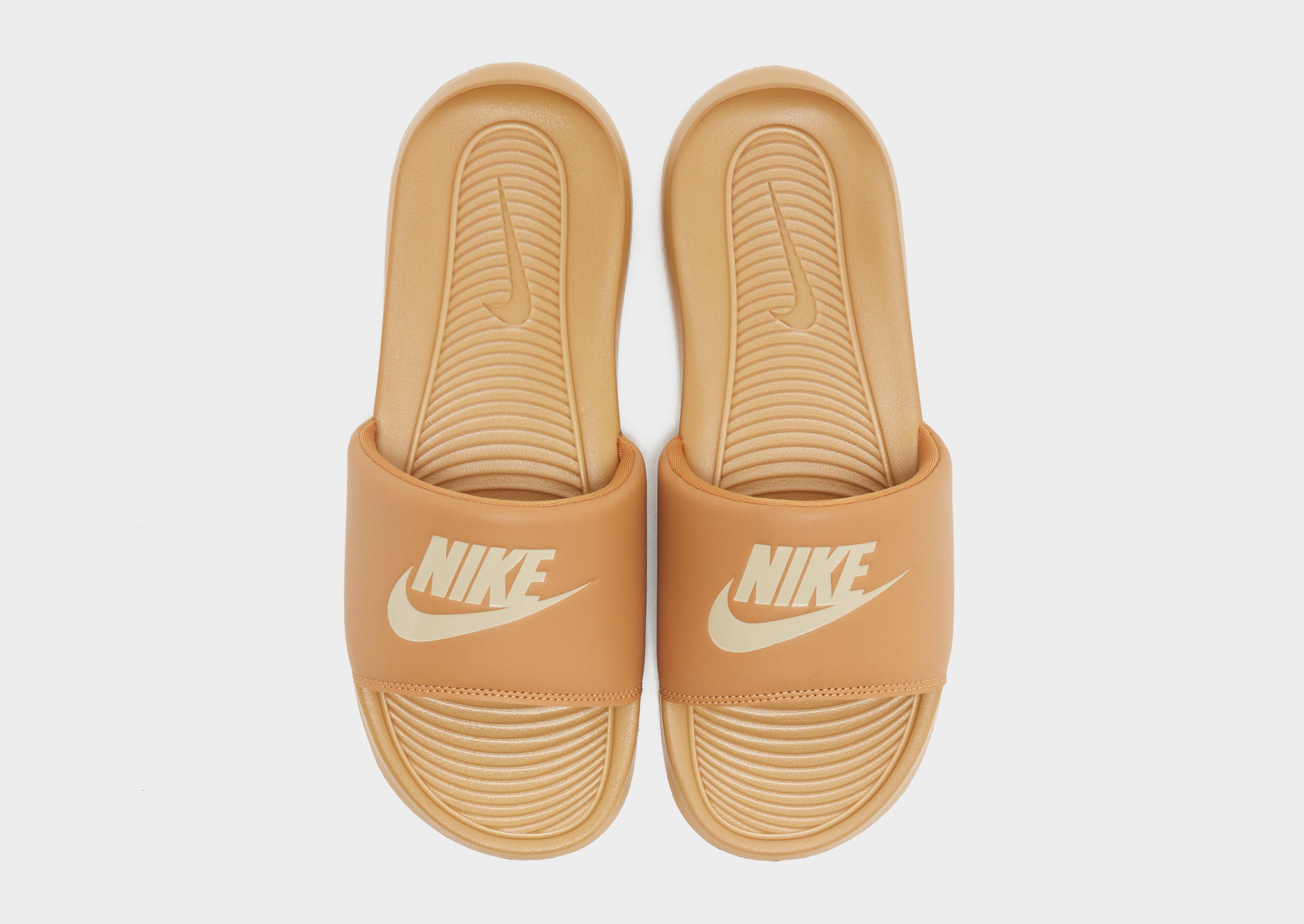 Tan nike slides outlet