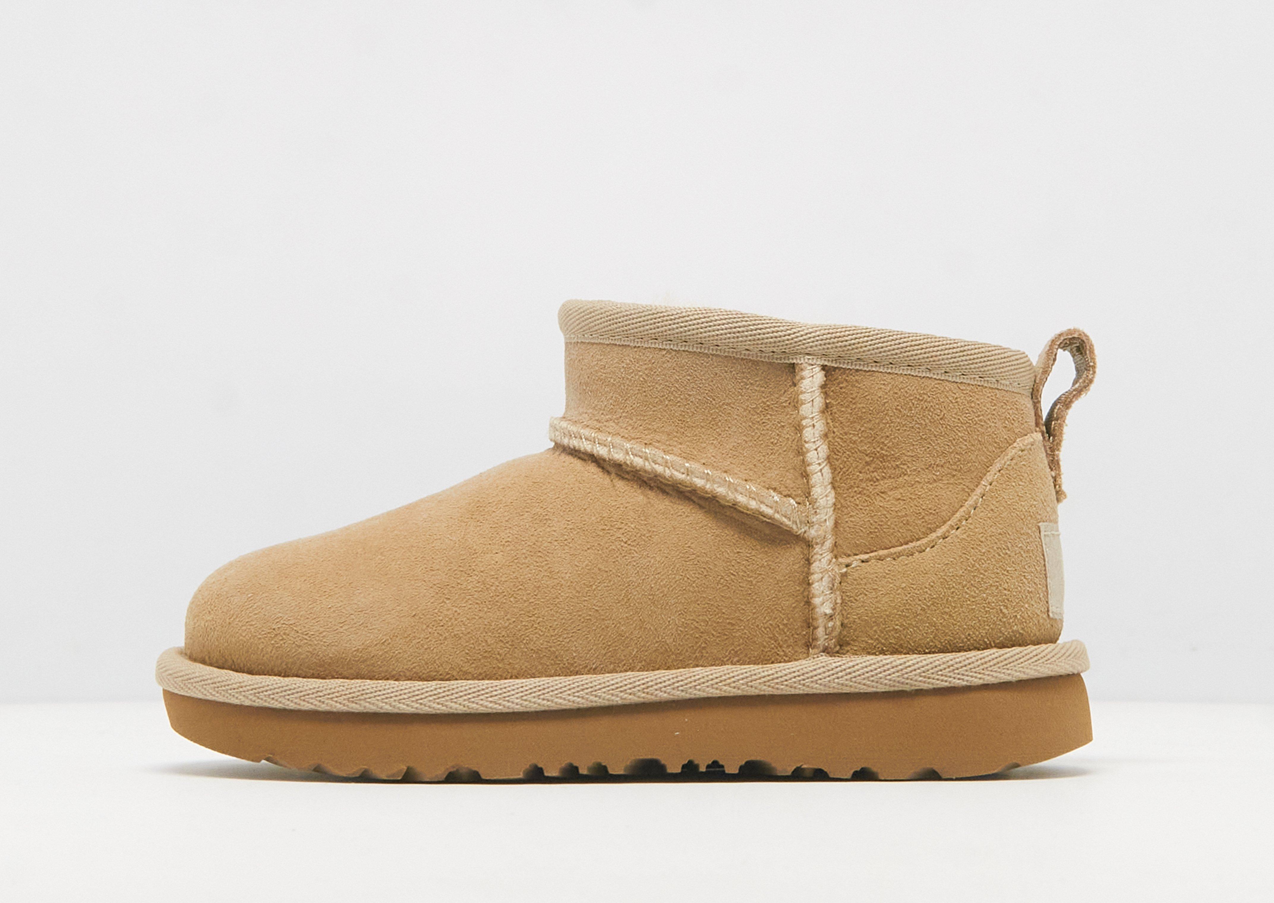 UGG Classic Ultra Mini Boots Neonato