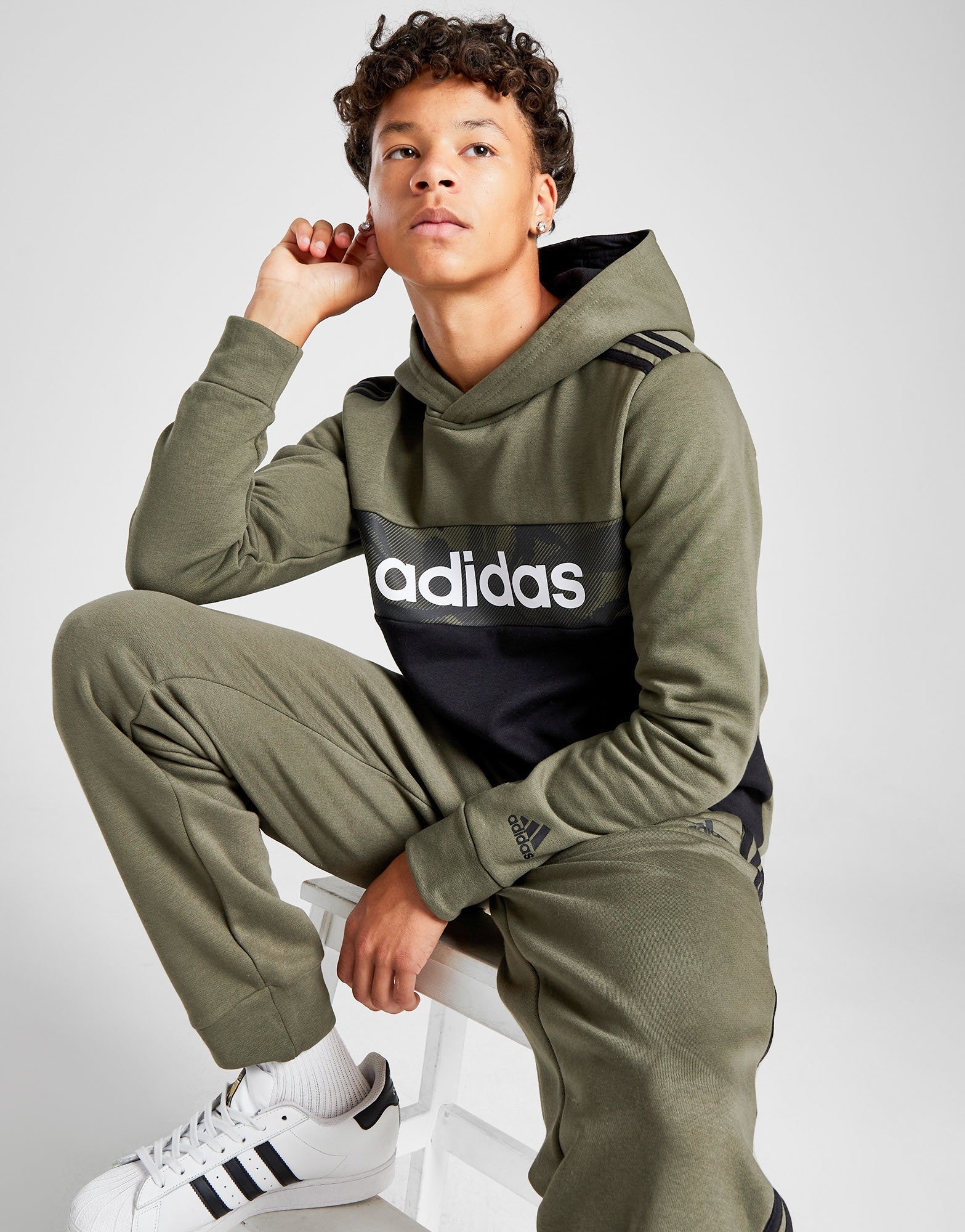 adidas Badge of Sport Camo Overhead Hoodie Kinder JD Sports Deutschland