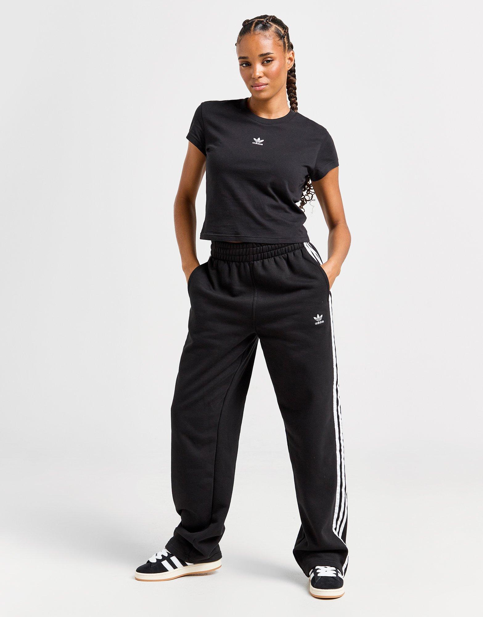 adidas Originals Trefoil Essentials Slim T-Shirt