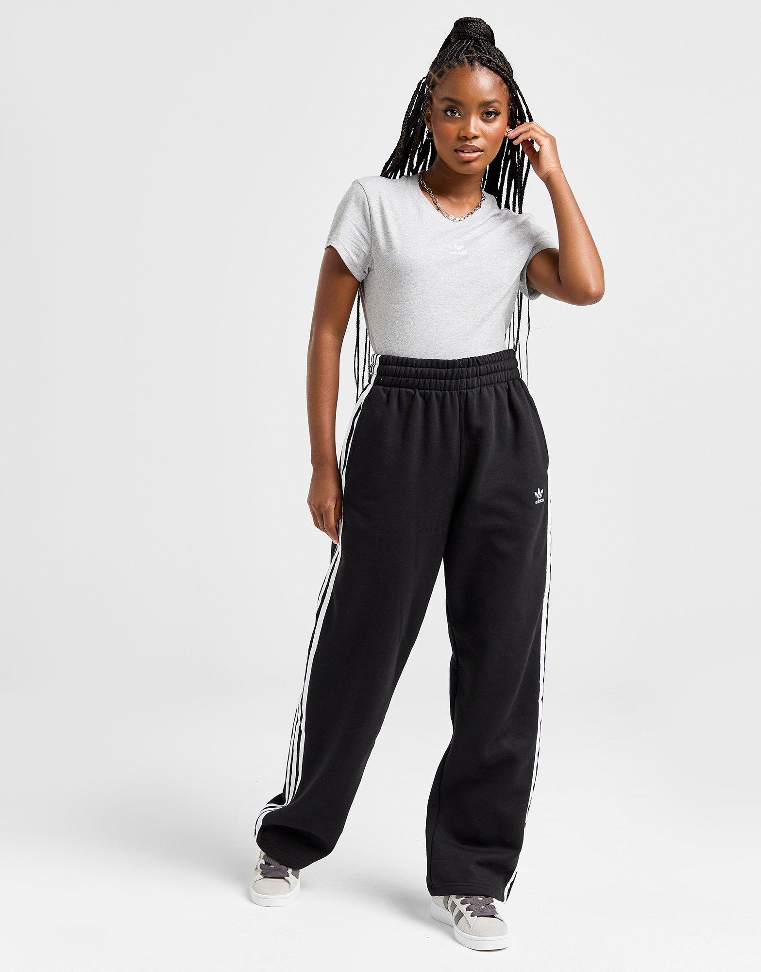 adidas Originals Trefoil Essentials Slim T-Shirt