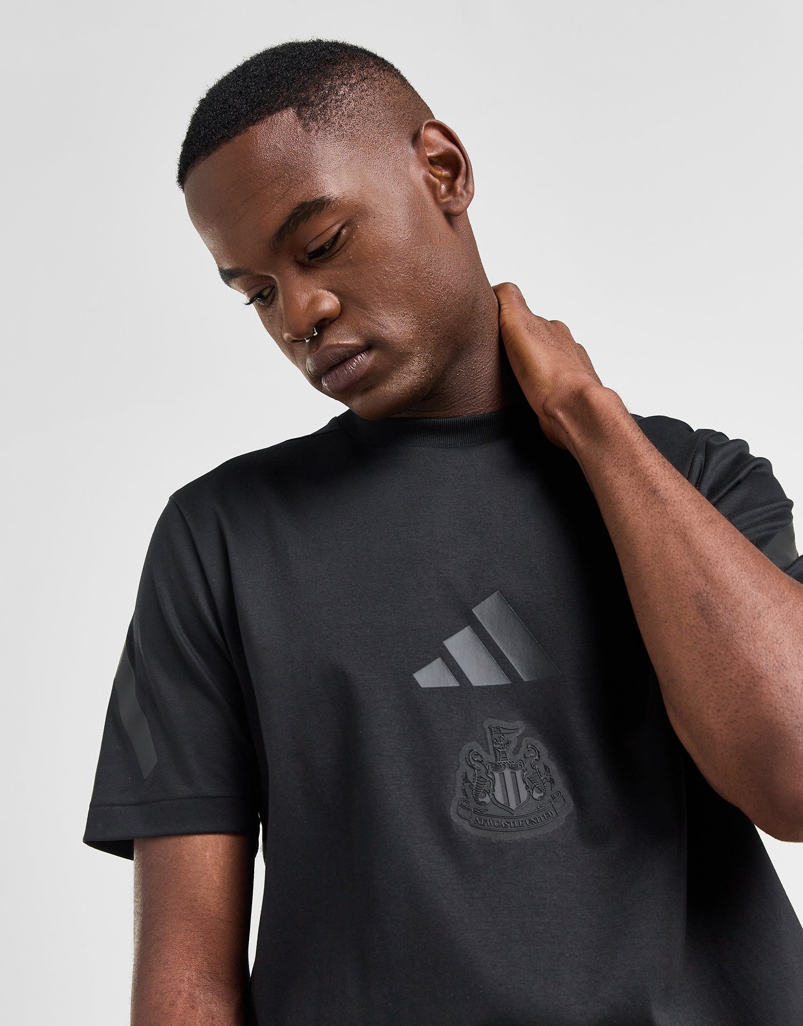 Adidas t shirt for man best sale