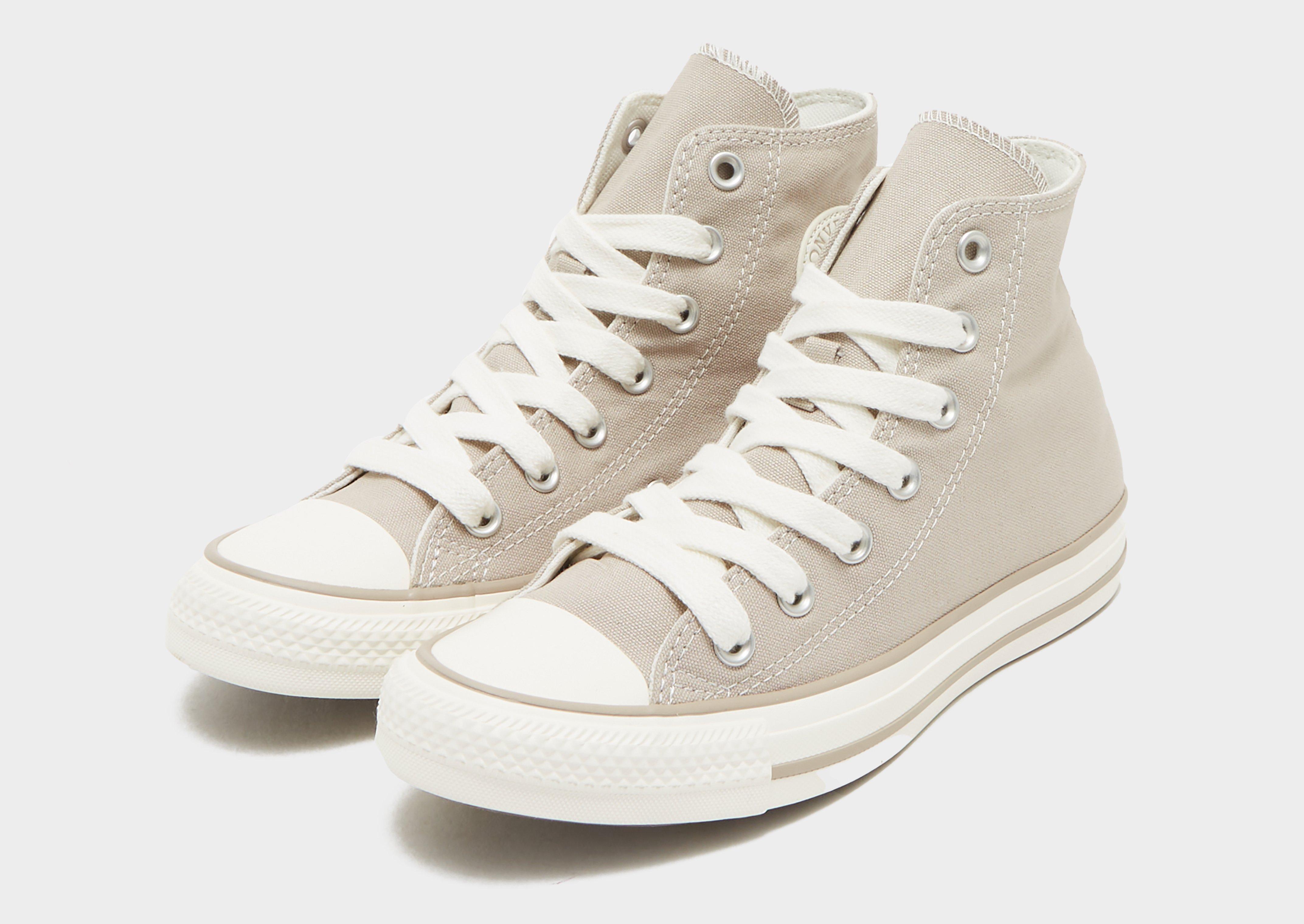 Converse shops crimson trainers