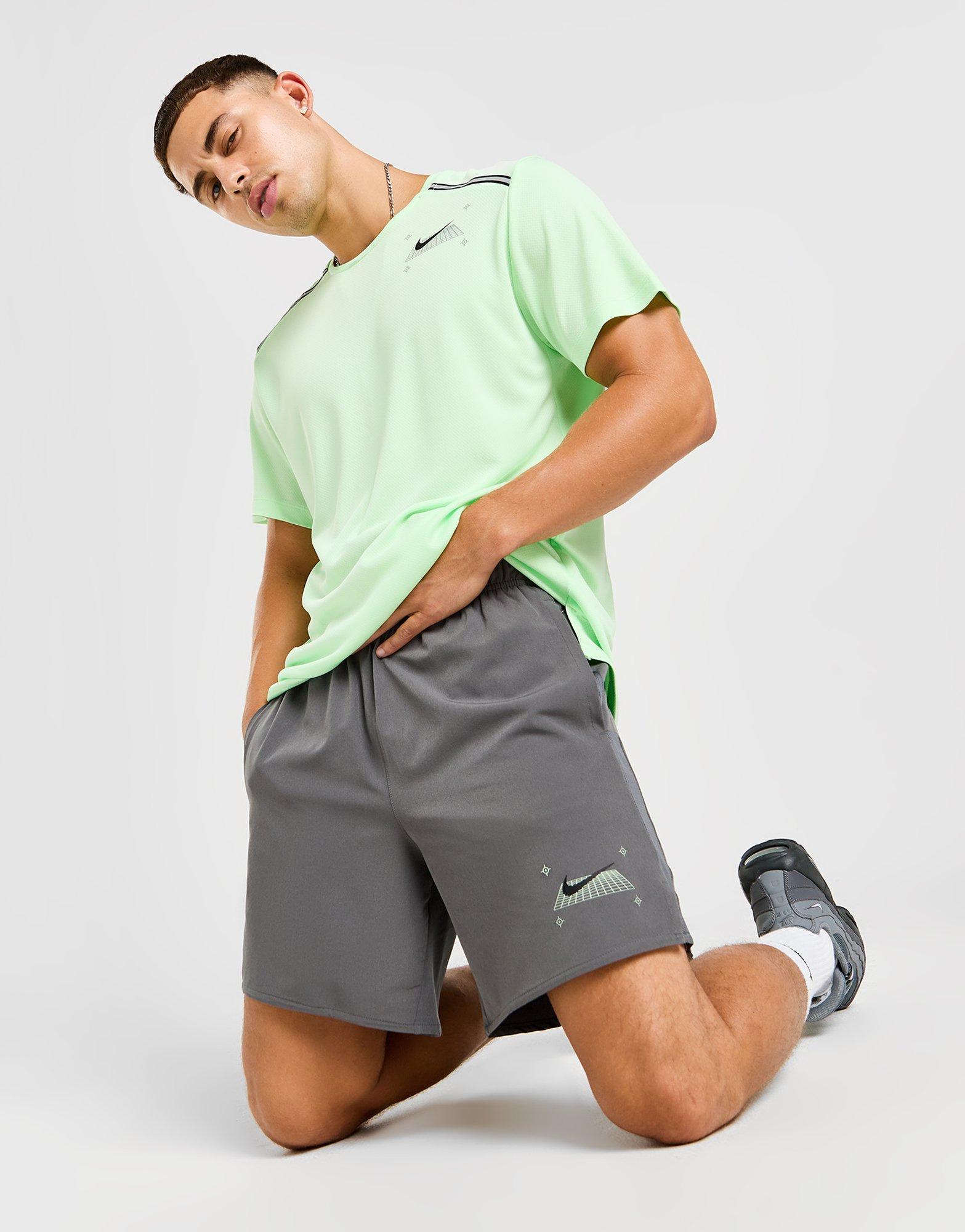 Nike Pantaloncini Challenger Grid