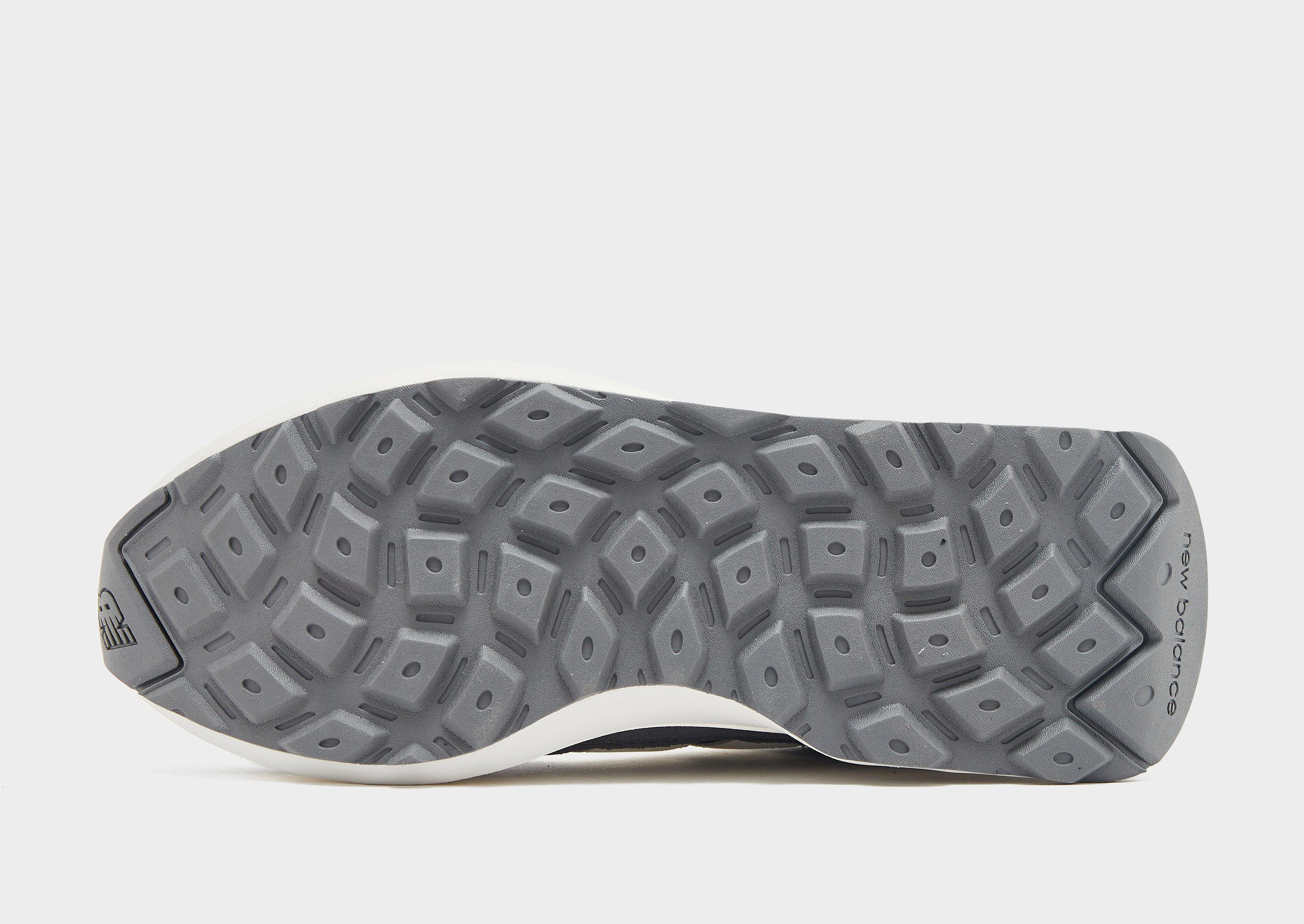 Black New Balance 370 - JD Sports Global