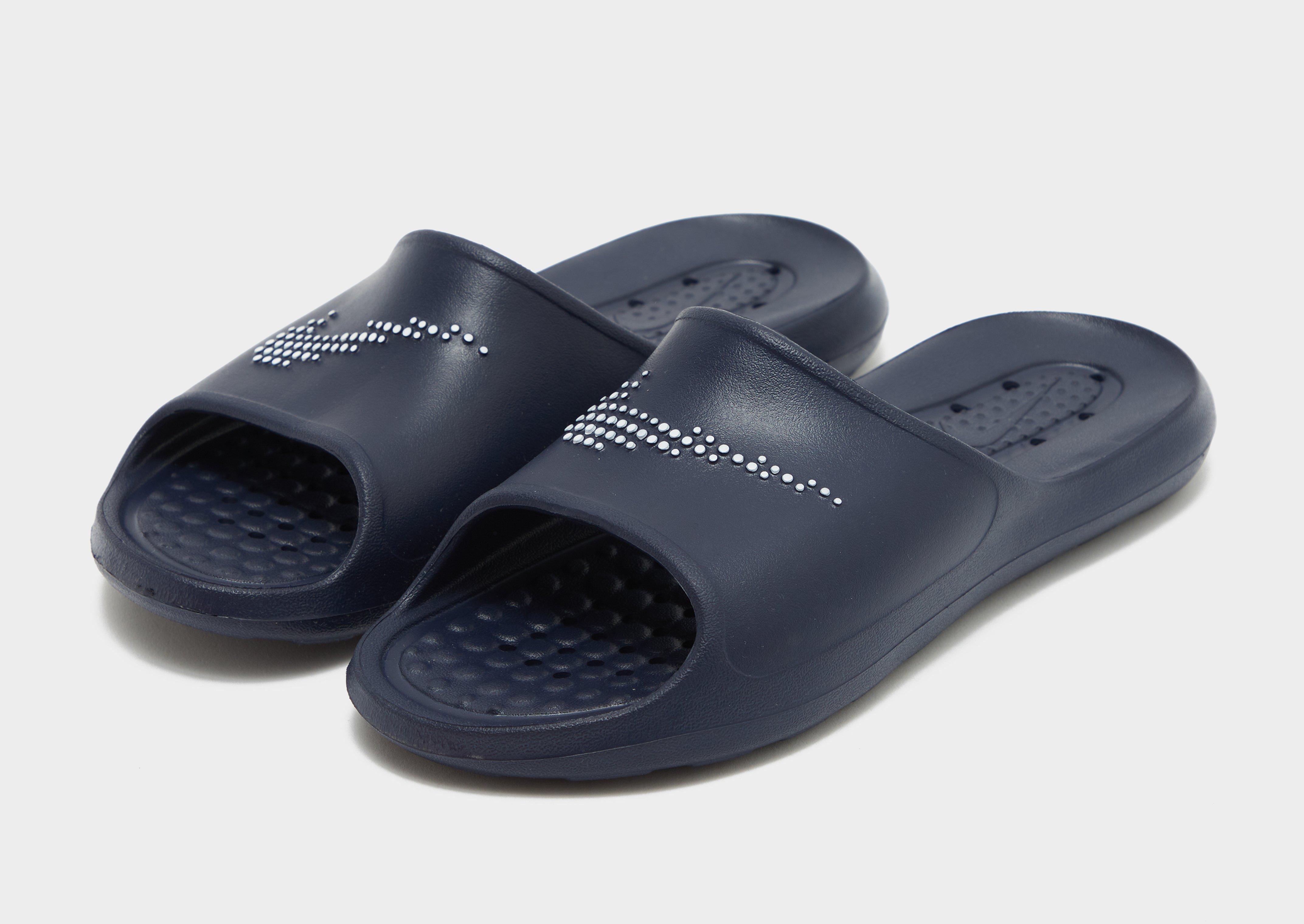 Nike Victori Badtofflor Herr