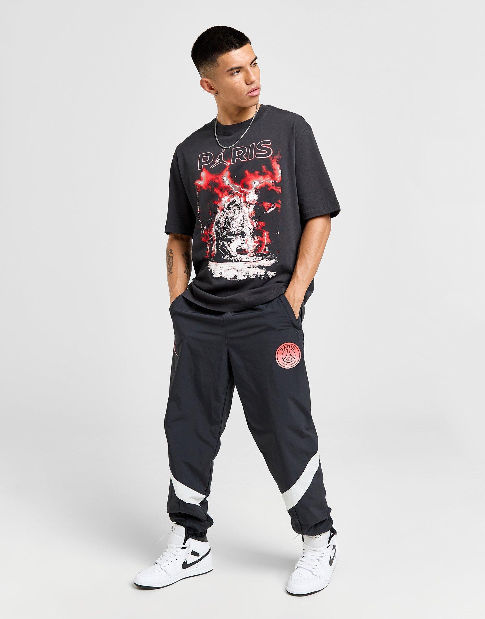 Nike Paris Saint Germain Graphic T-Shirt