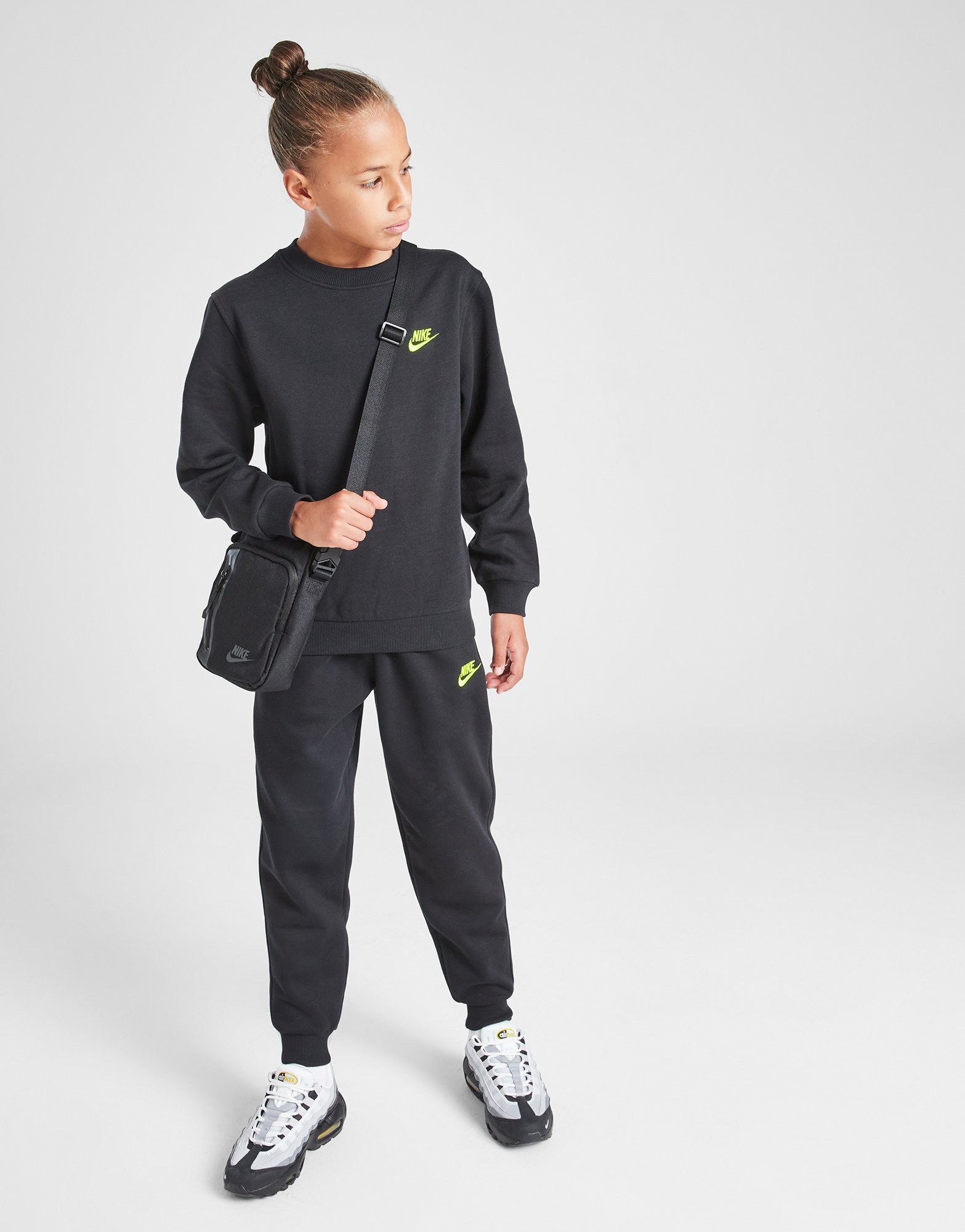 jd sports nike club joggers