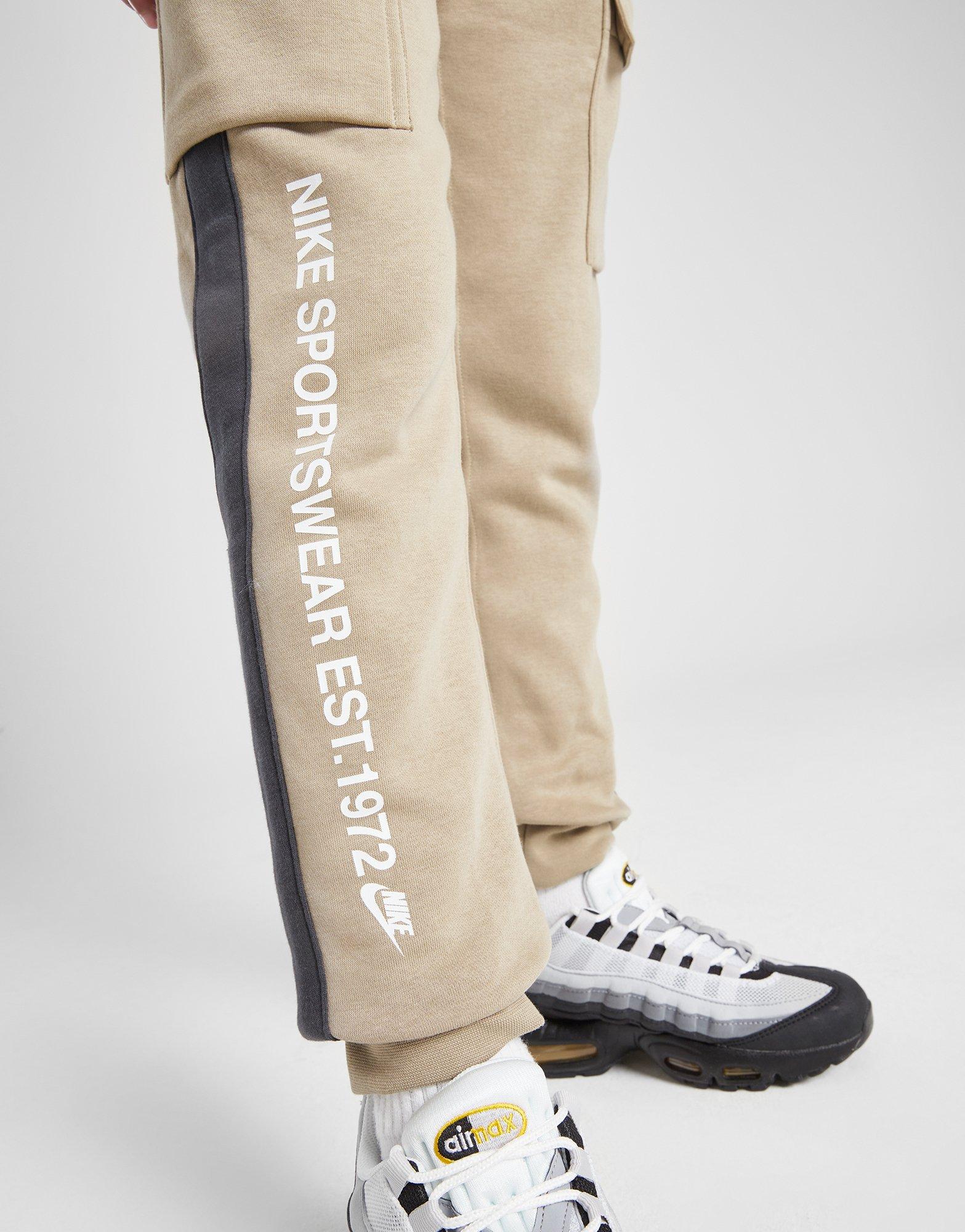 Nike Standard Issue Graphic Logo Joggers Junior