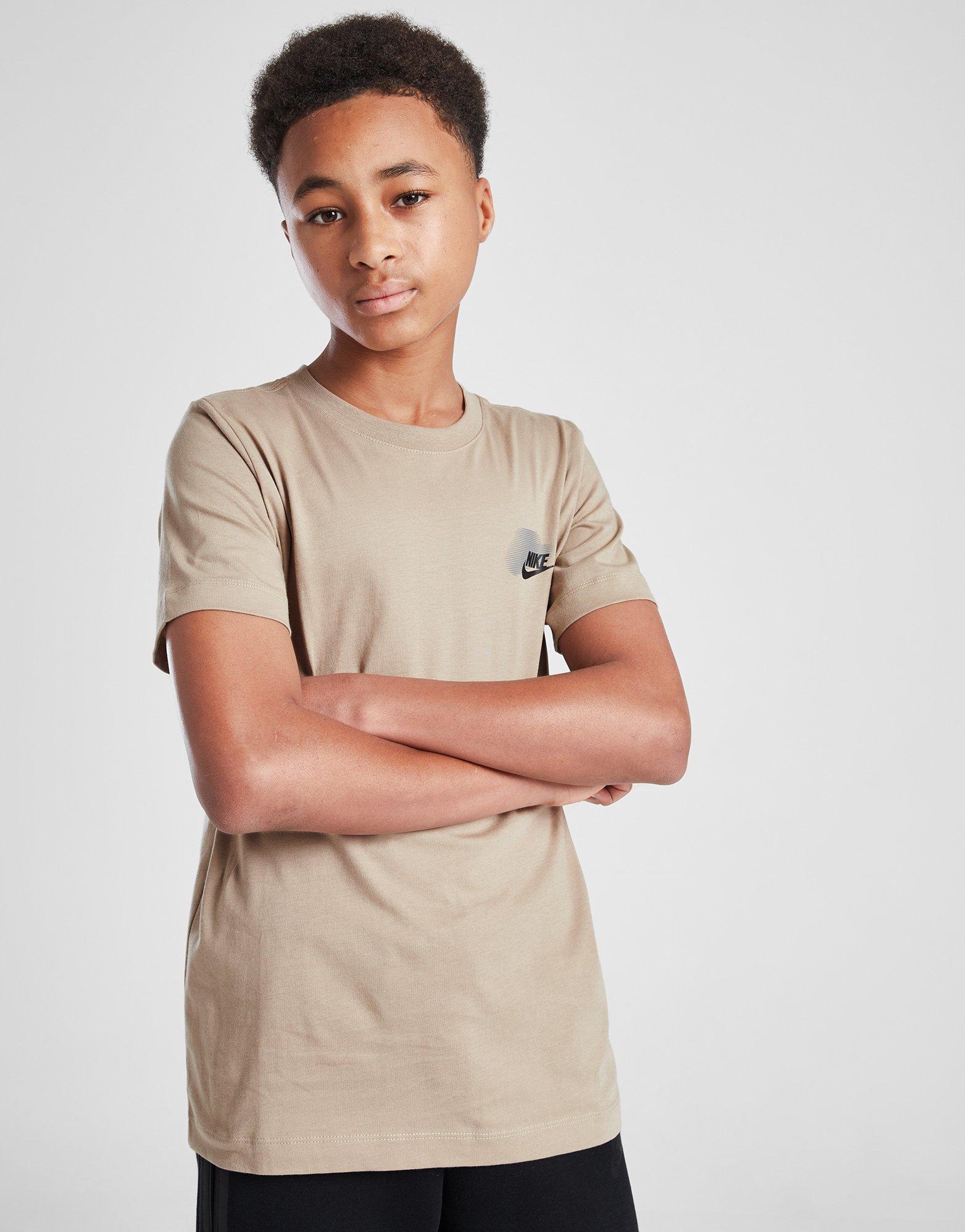 Nike Standard Issue Graphic Logo T-shirt