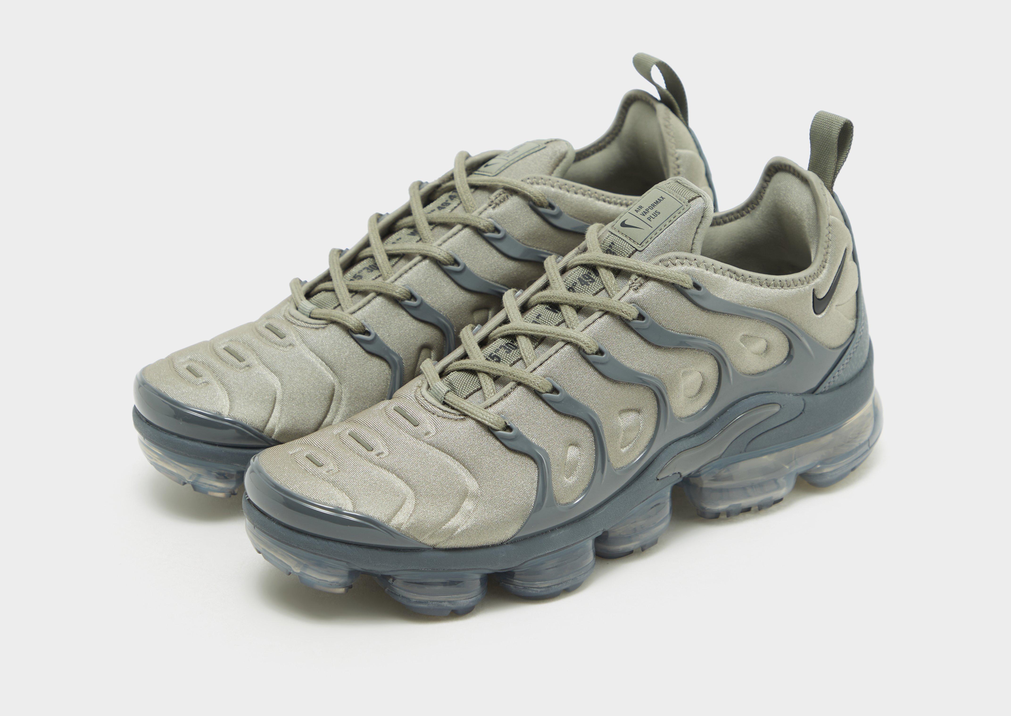 Air vapormax plus dark stucco sale