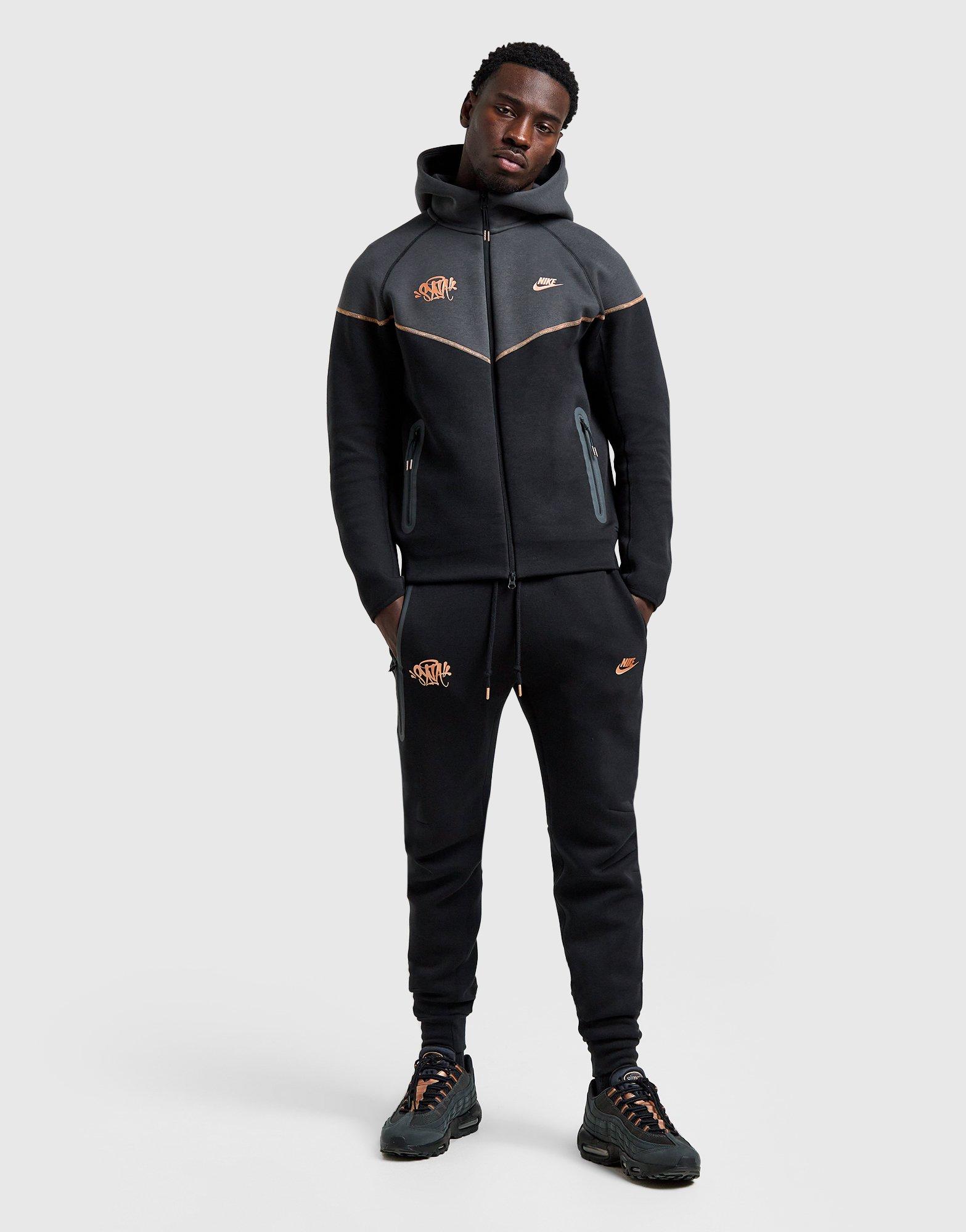 Nike Felpa con Cappuccio Tech Fleece Full Zip Central Cee
