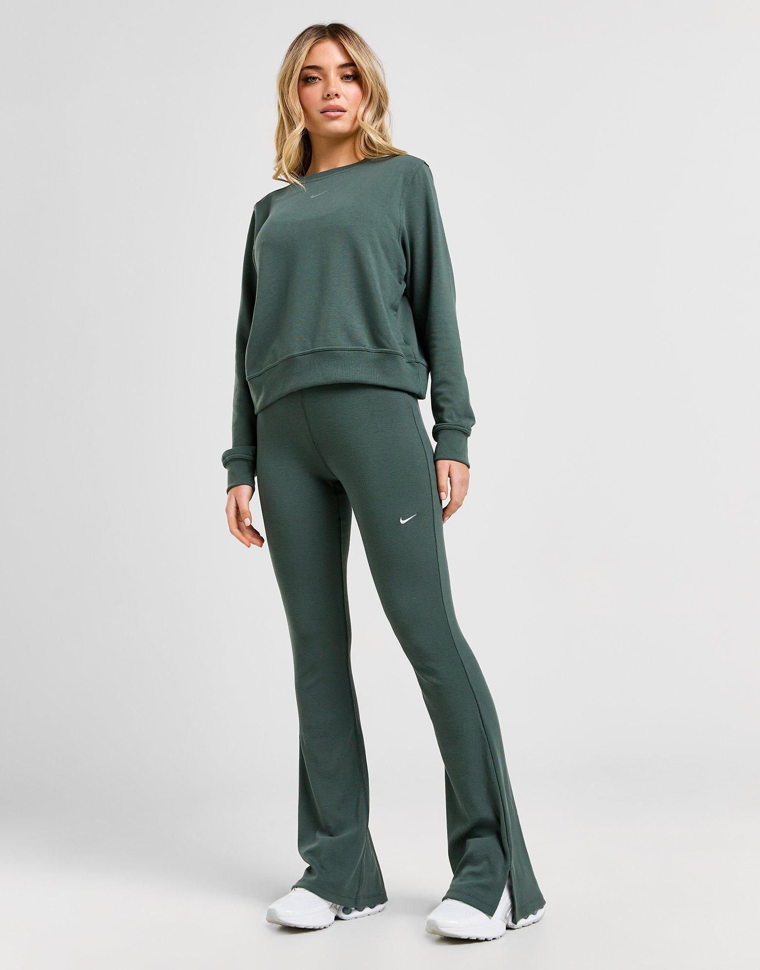 Nike Chill Knit Rib Flared Leggings