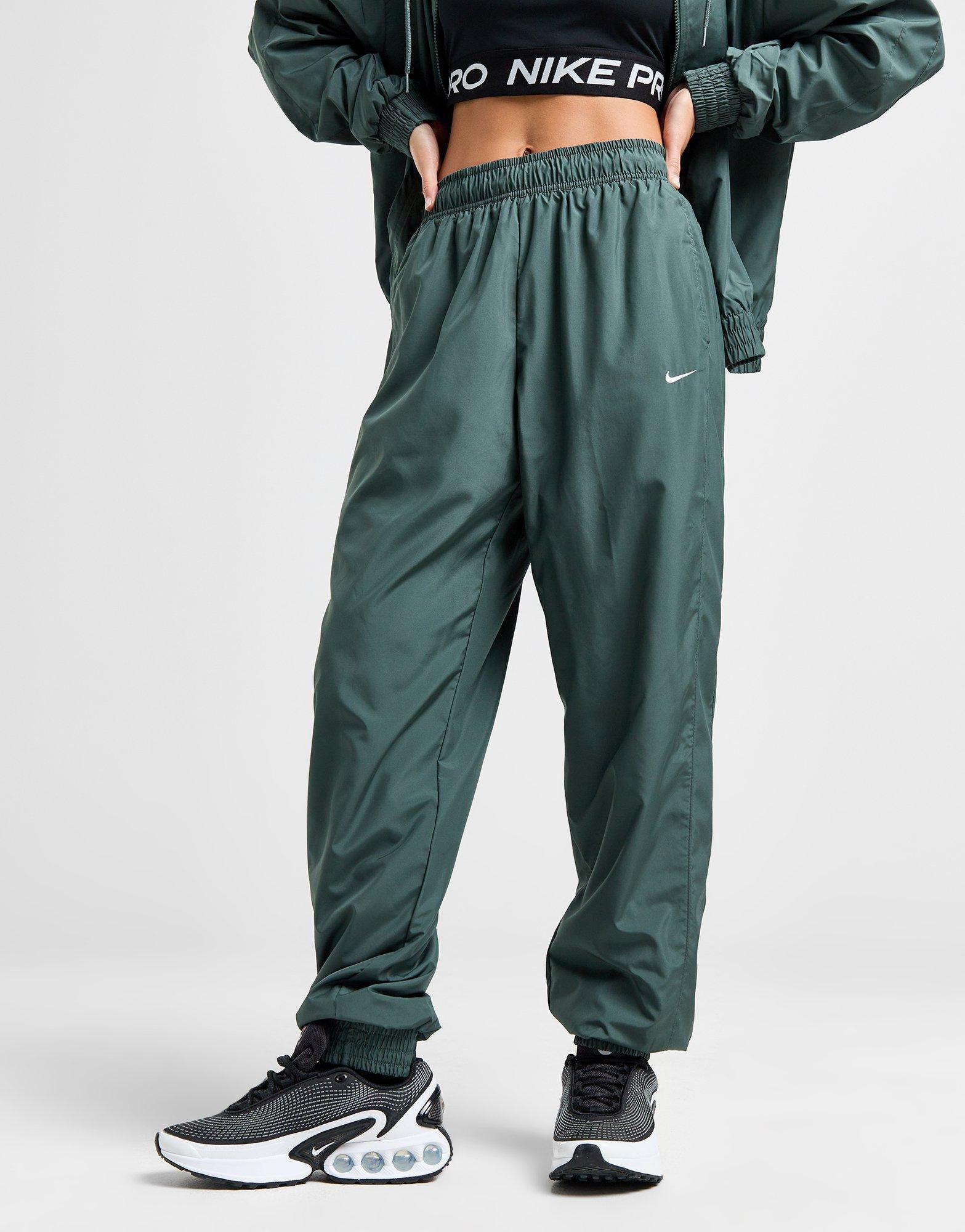 Groen Nike Essential Woven Track Pants JD Sports Nederland