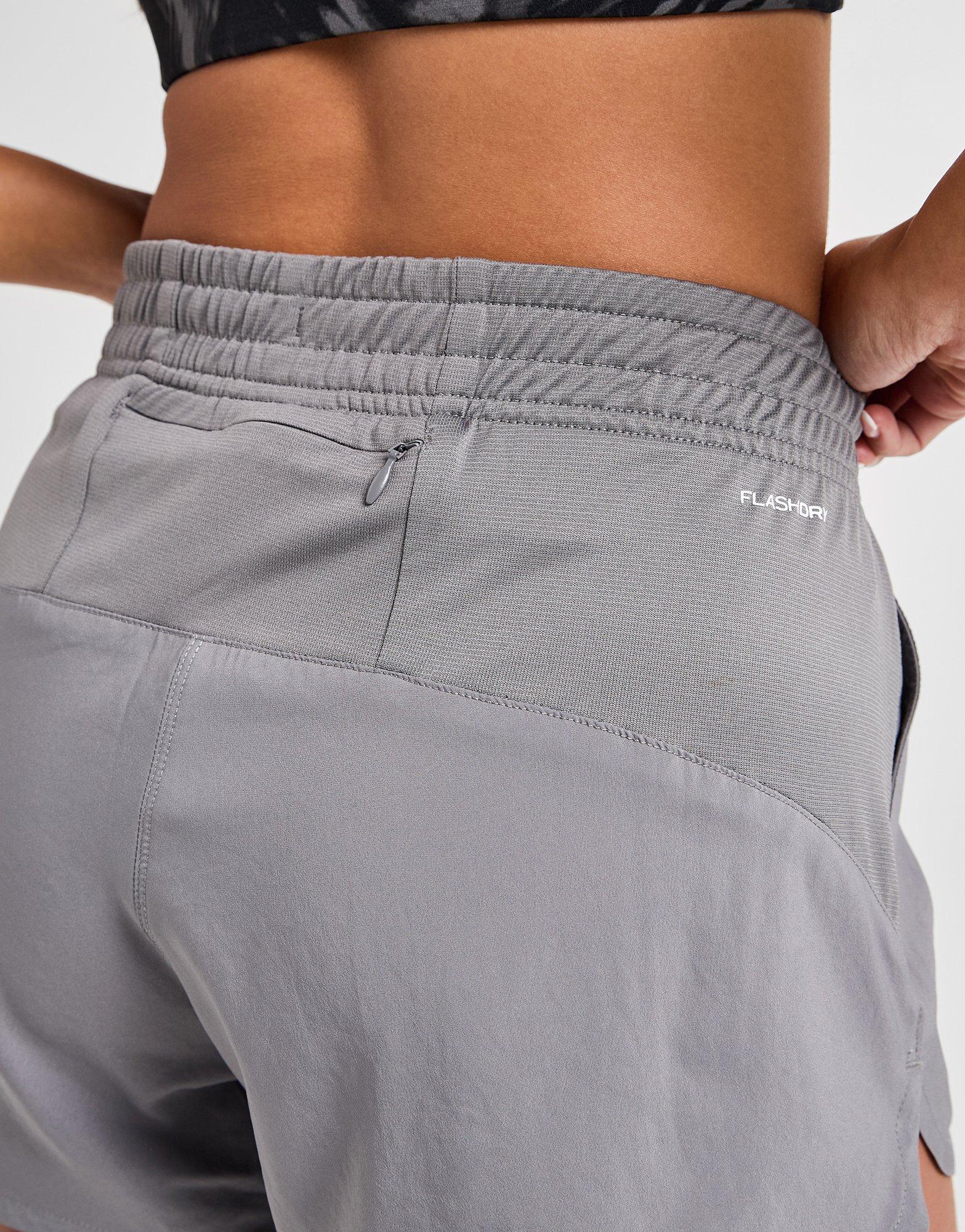 ☆国内発送☆THE NORTH FACE Flex Woven Shorts The North Face Flex Woven 3-inch Shorts in dark gray | ASOS