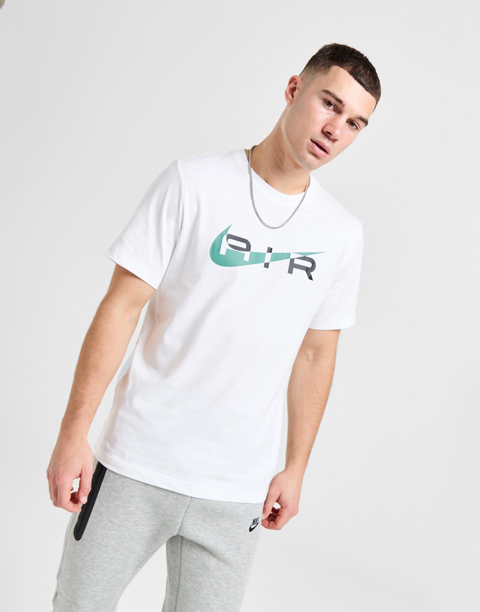 Nike Swoosh T-Shirt