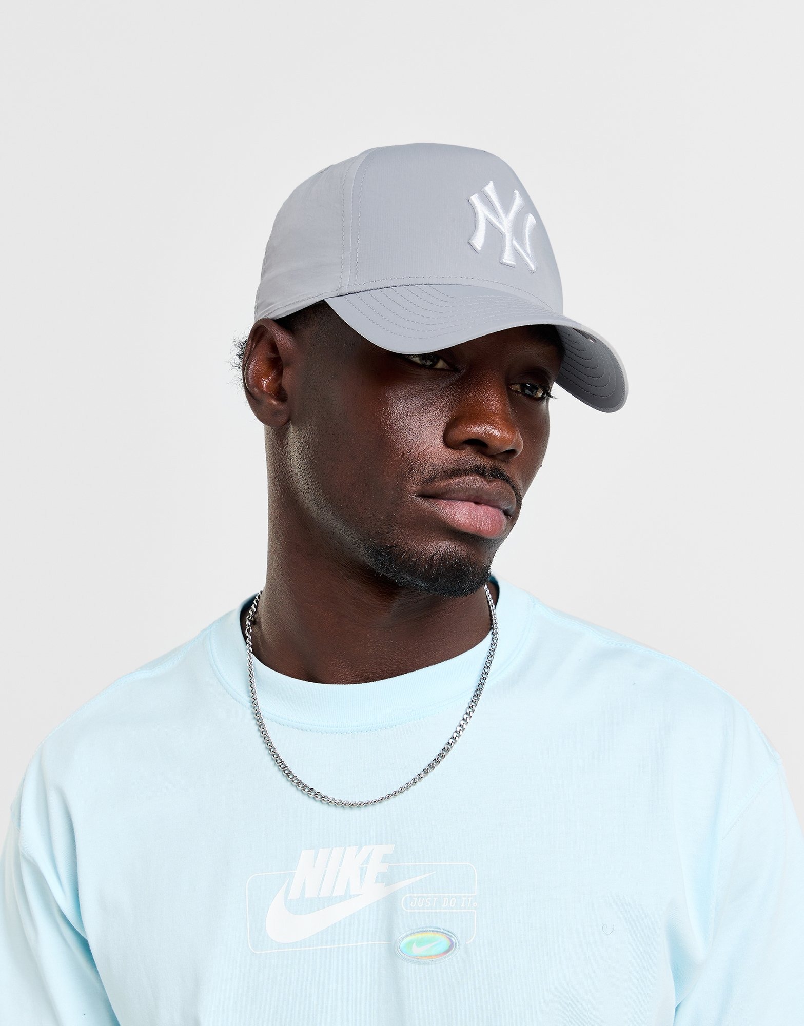 Grey New Era MLB New York Yankees 9FORTY Nylon Cap | JD Sports UK