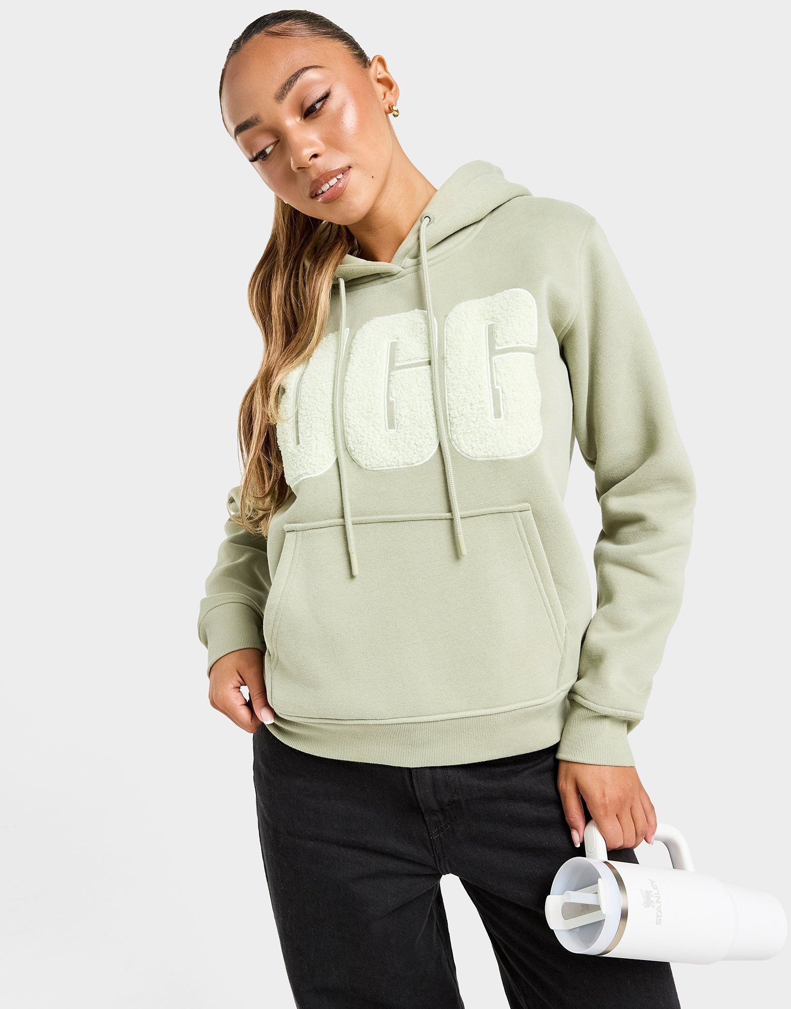UGG　BIGロゴフーディボア Green UGG Fuzzy Logo Hoodie - JD Sports Global