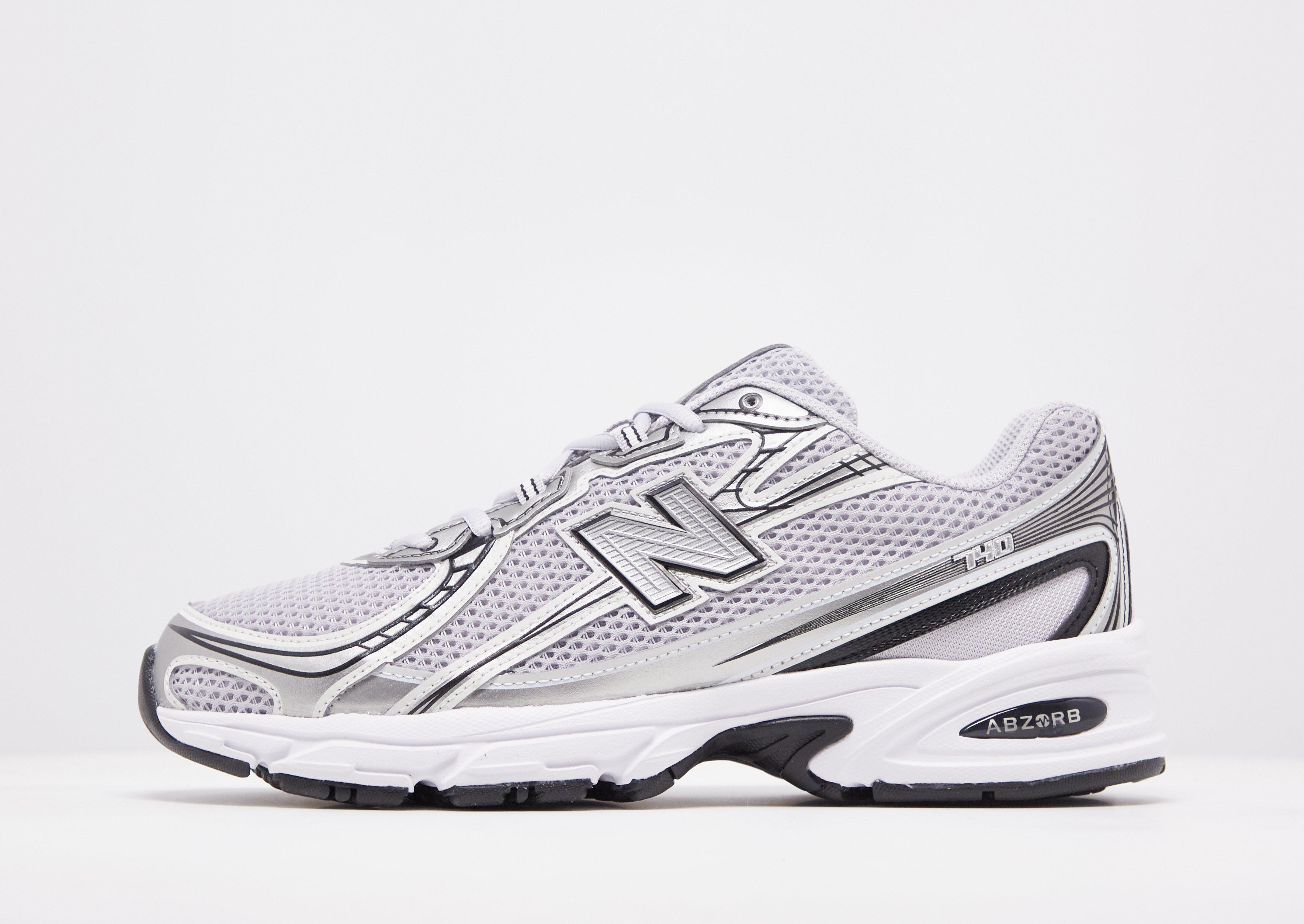 New Balance 740