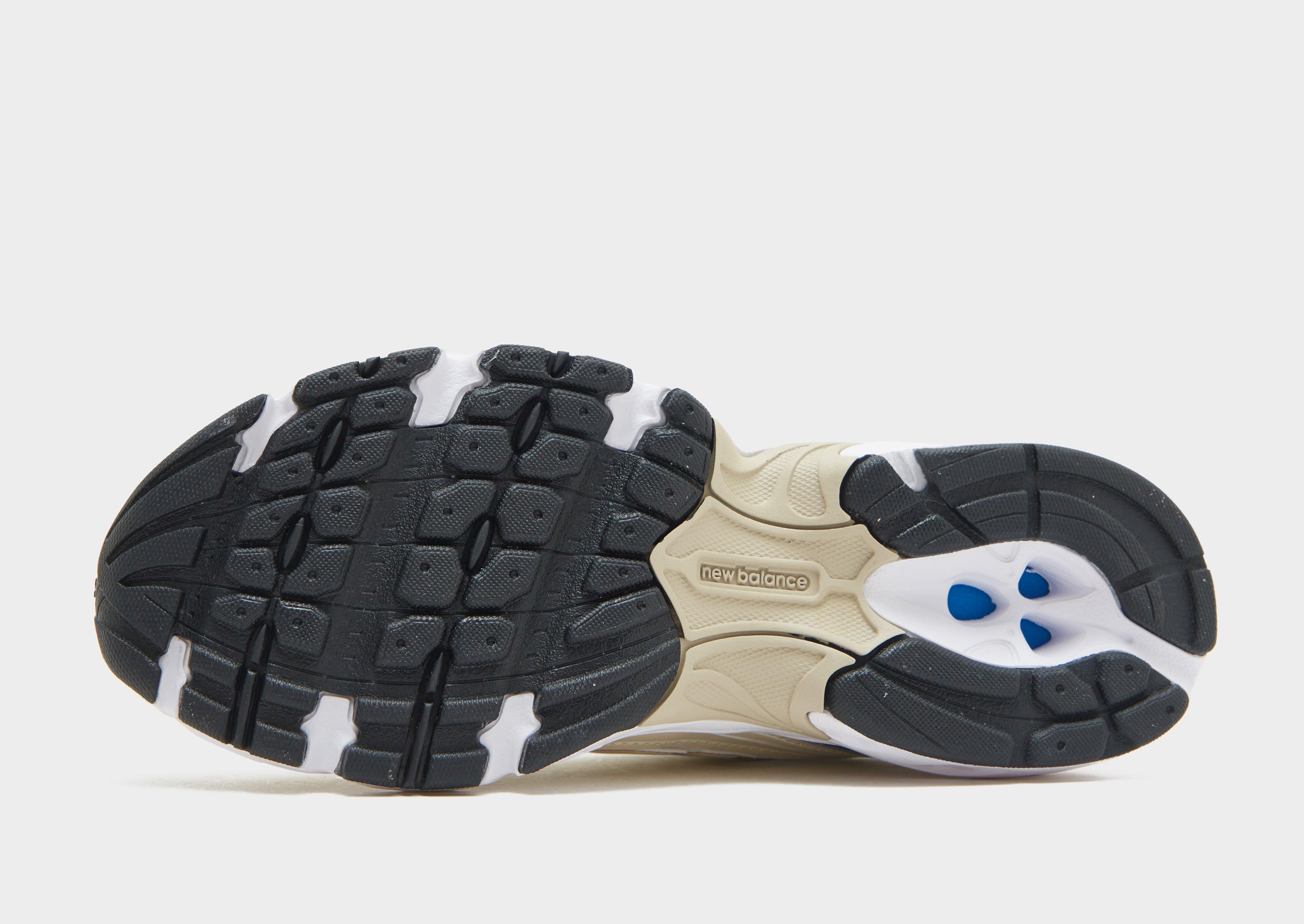 New Balance 740 Women's