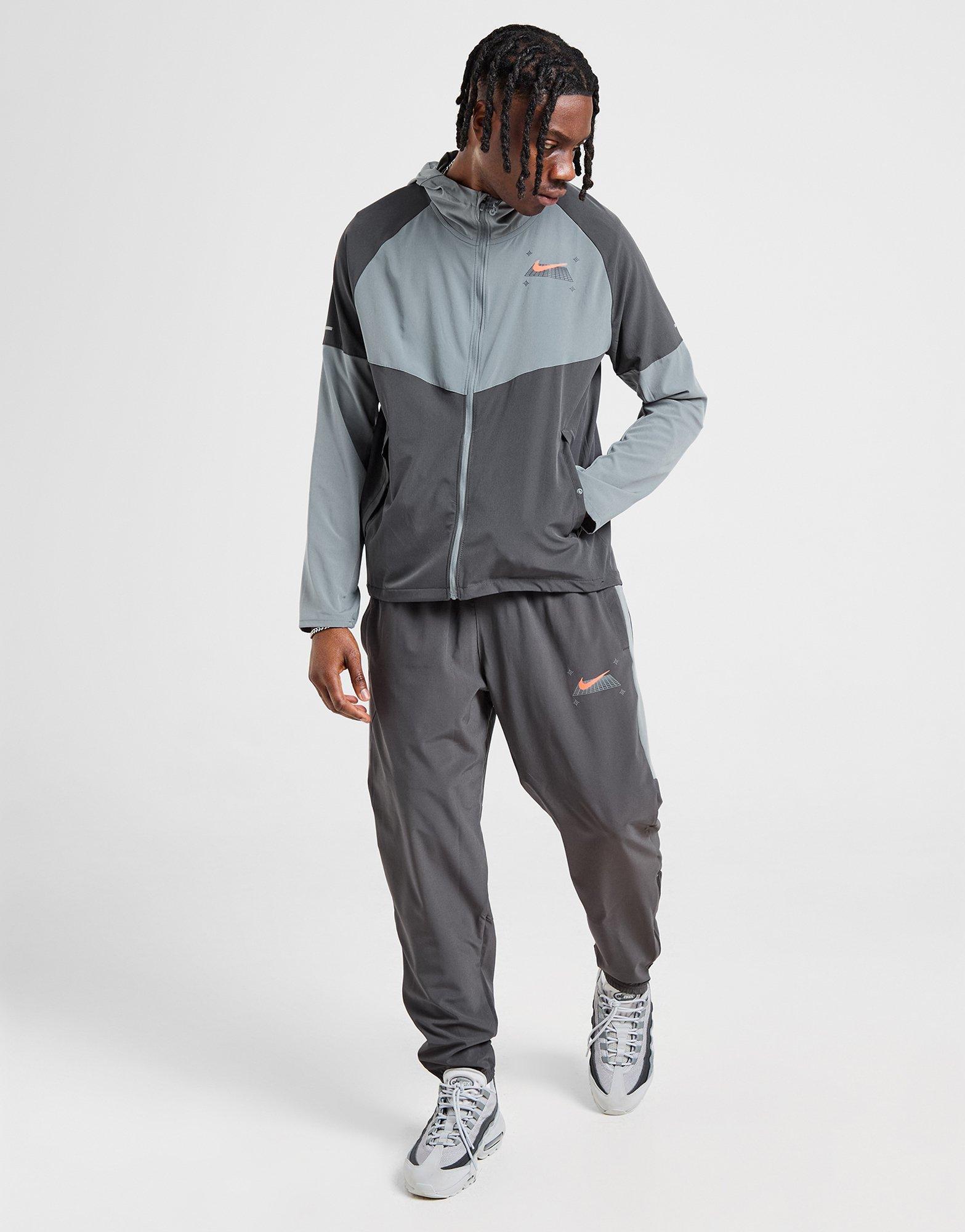 Nike Veste Coupe-Vent Performance Windrunner Homme