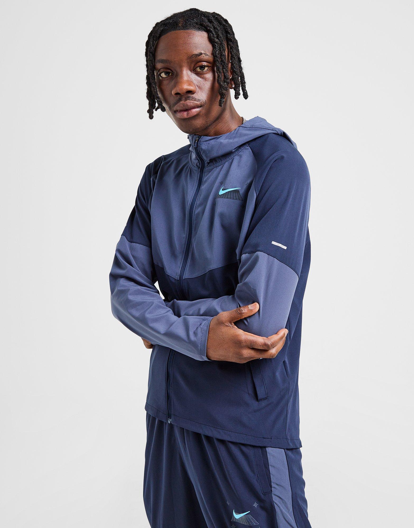 Nike Performance Windrunner
