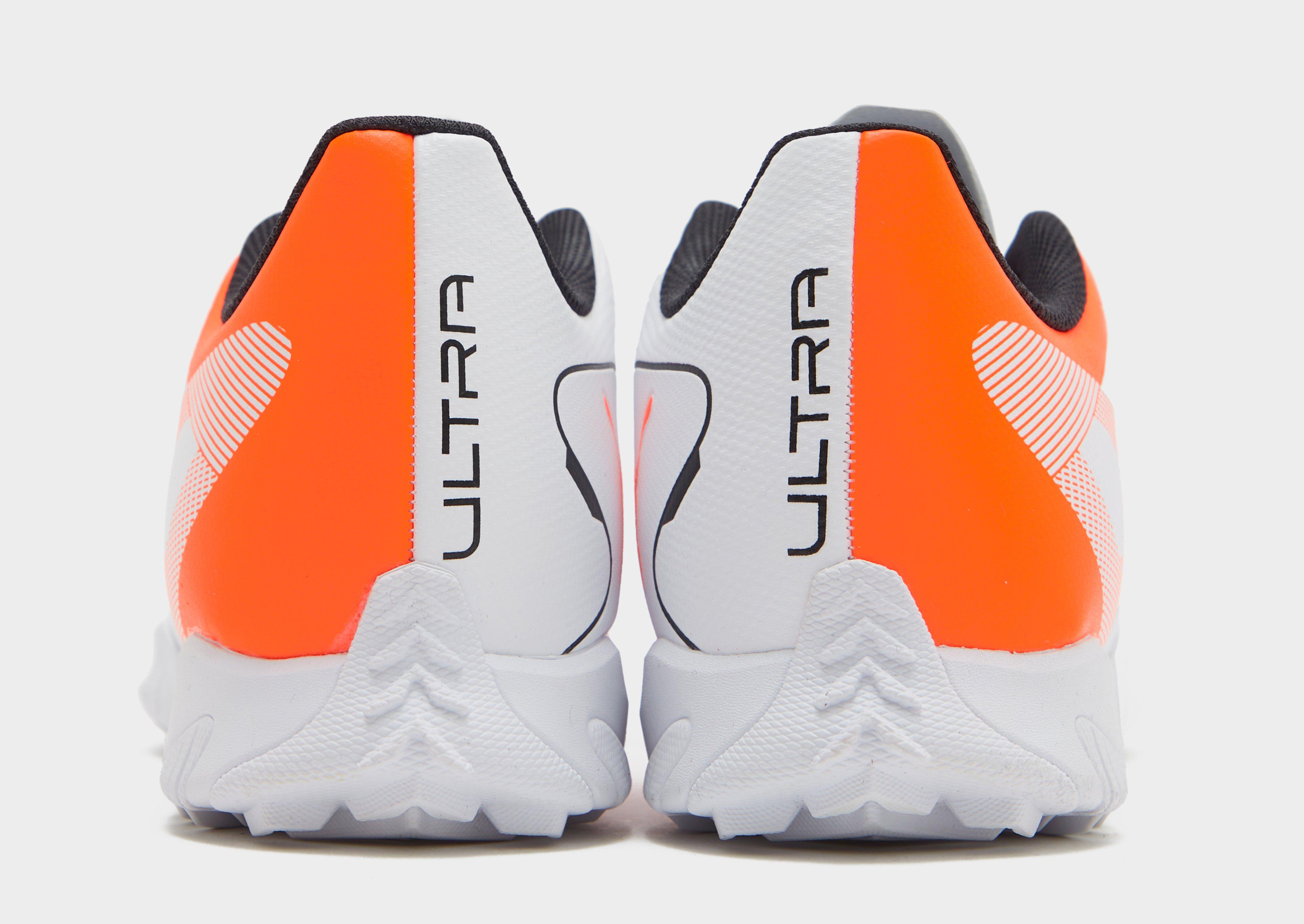 PUMA Ultra 5 Play TT