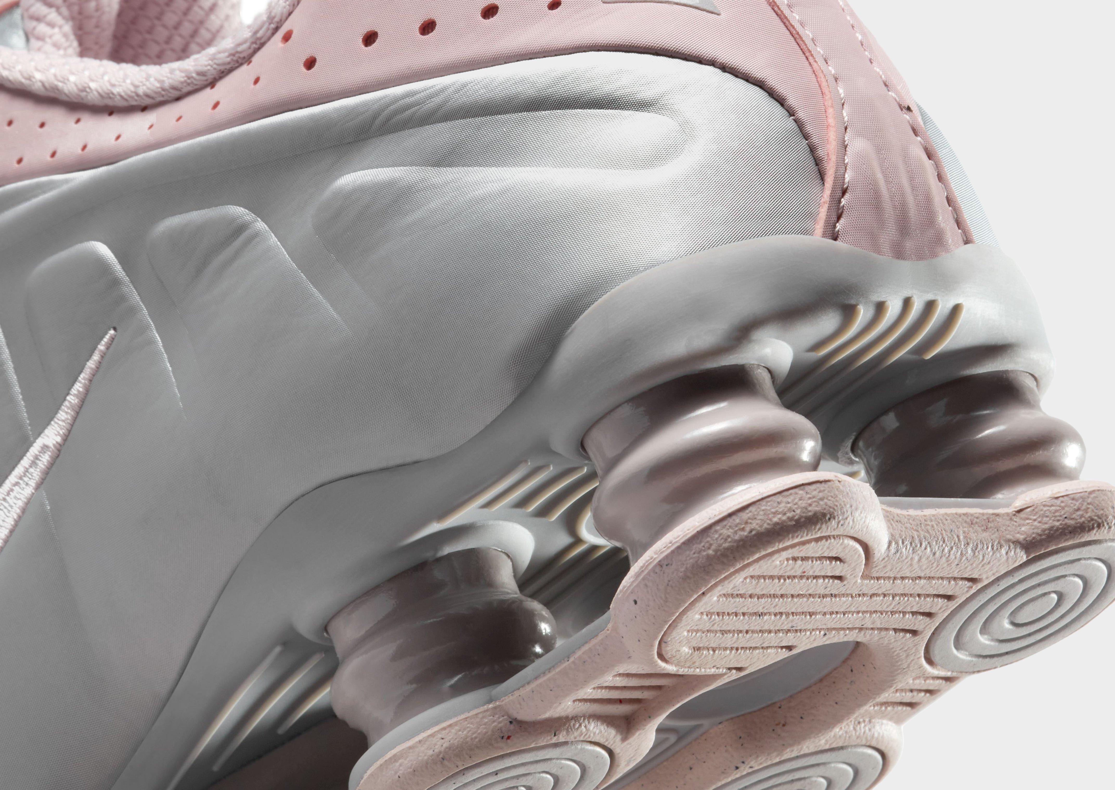 Nike Shox R4 Women's