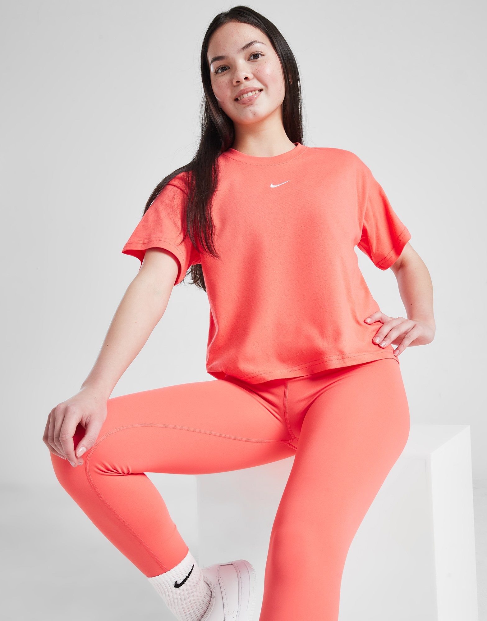 JGTH002-GIRLS BOXY CROPPED T-SHIRT-PINK