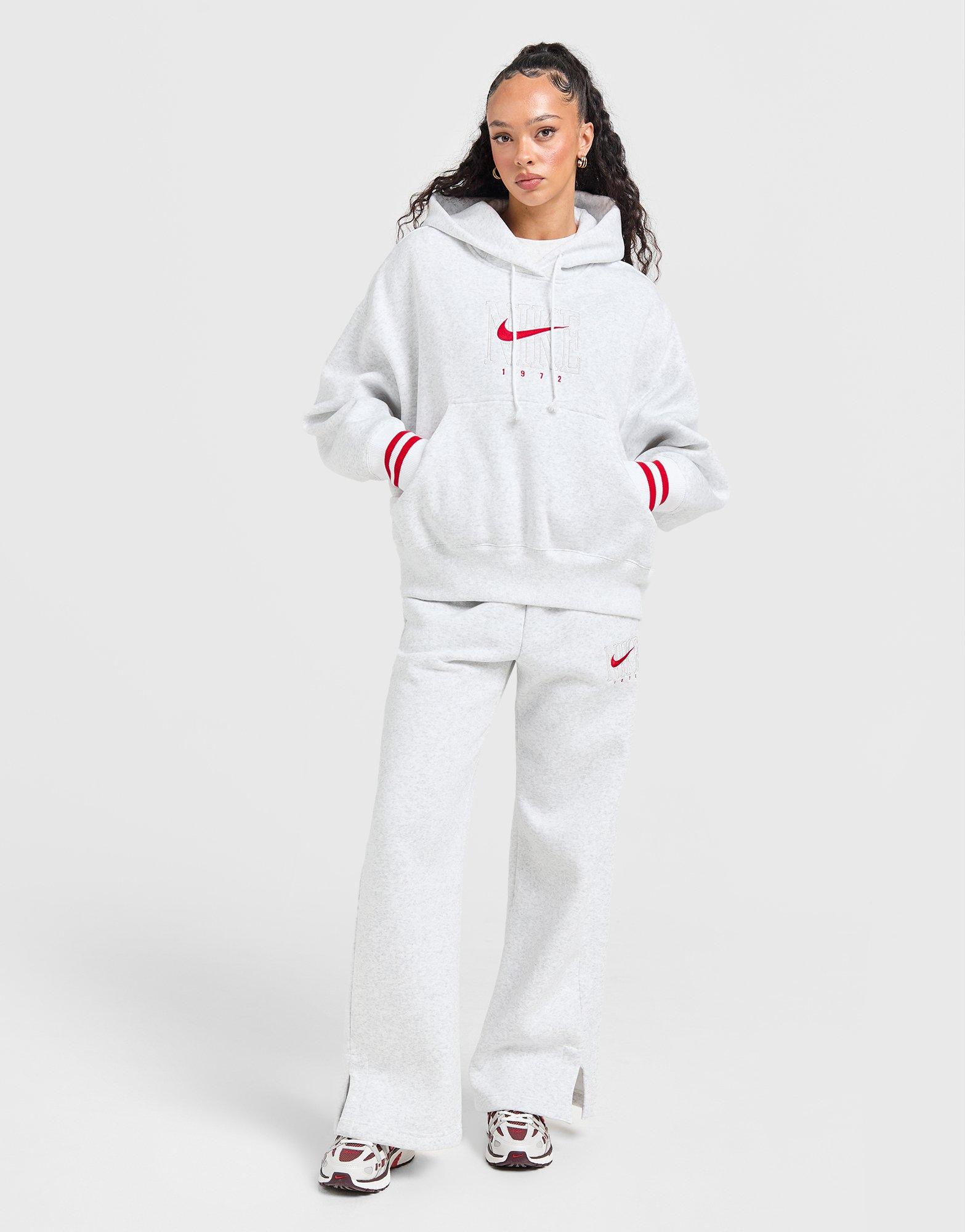Nike Classic Over-Oversized Hoodie