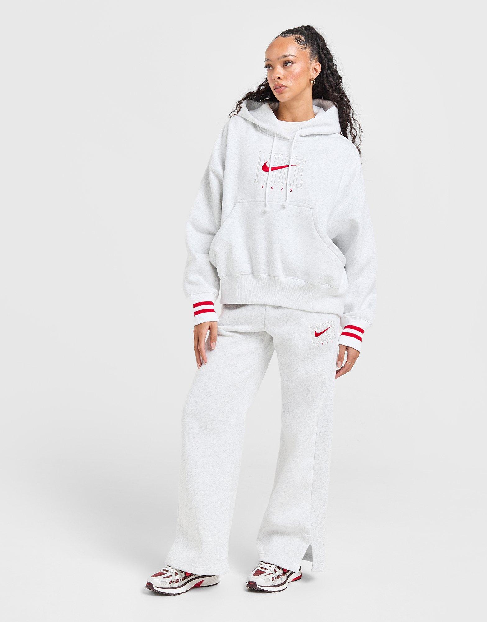 Nike Classic Over-Oversized Hoodie