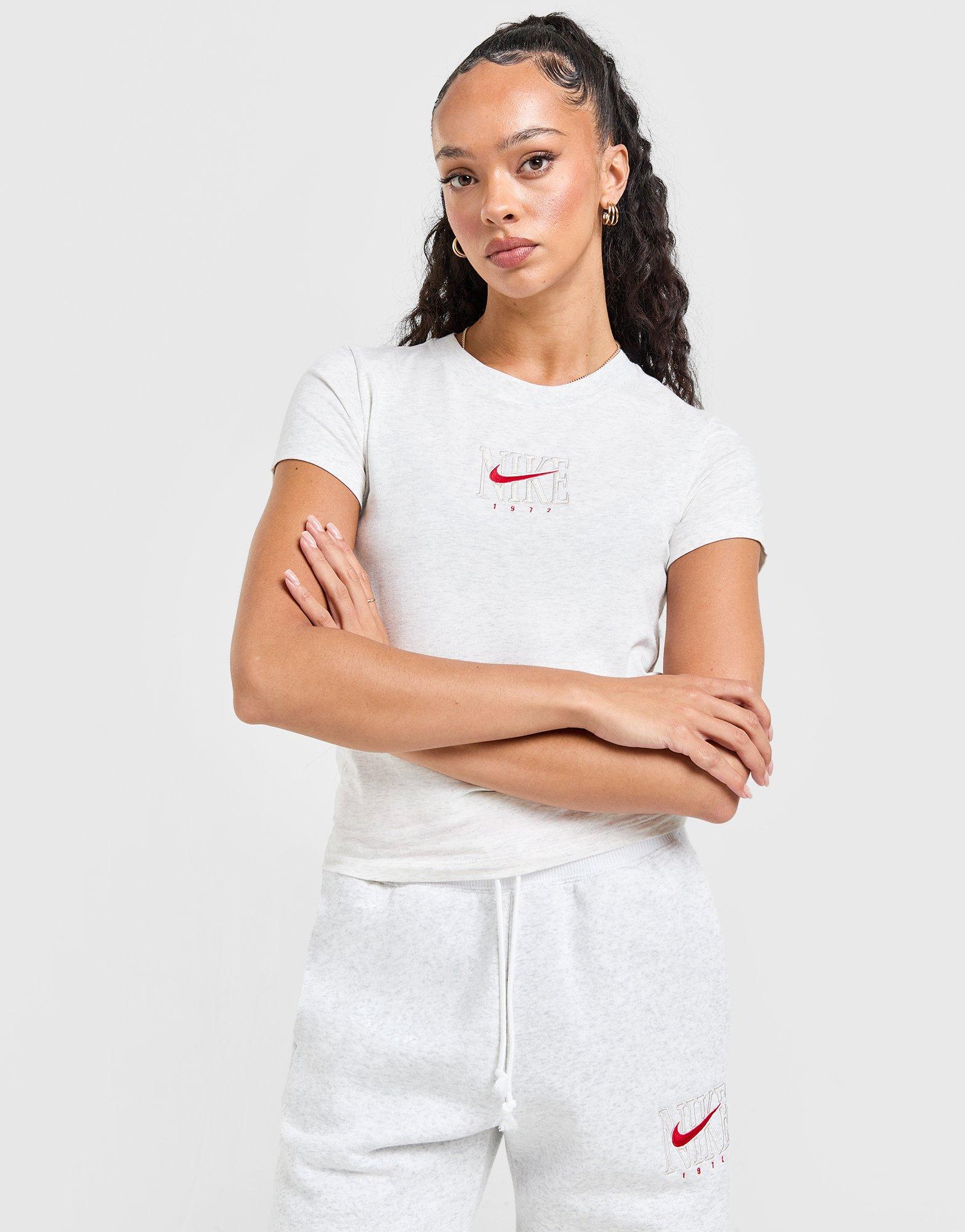 Nike Classic Slim Short Sleeve T-Shirt
