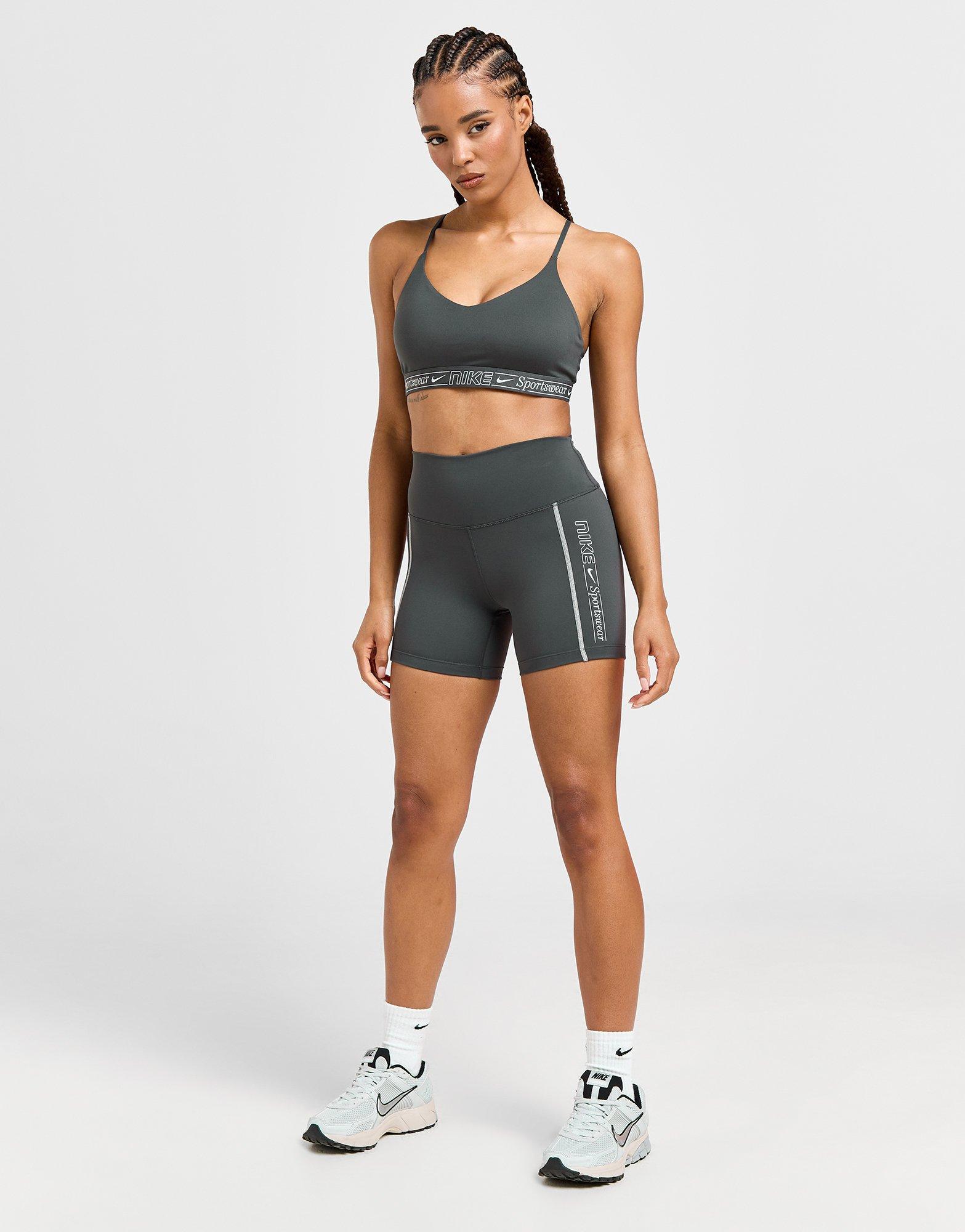 Nike Training Graphic Swoosh 5" Shorts