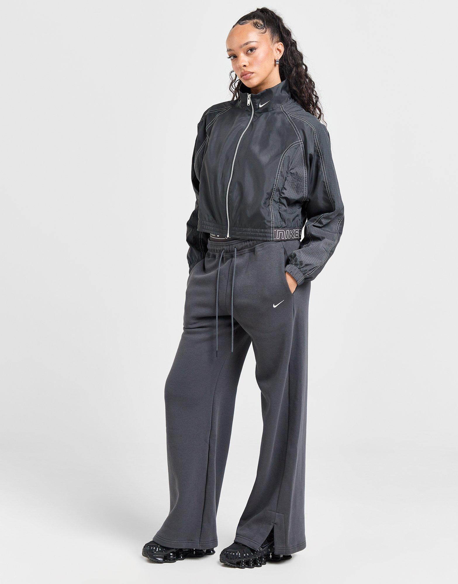 Nike Training Graphic Swoosh Woven Jacket