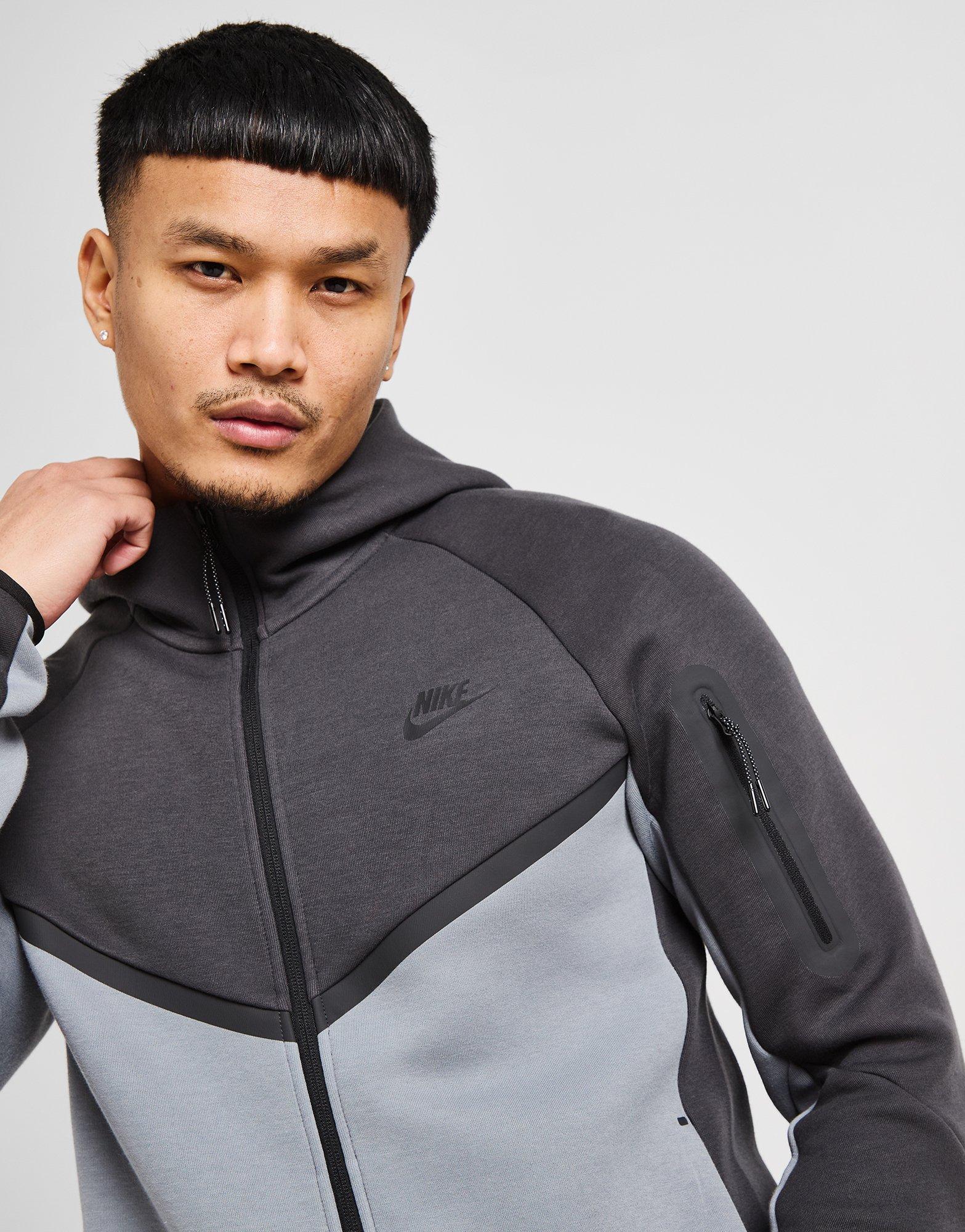 Nike Felpa con Cappuccio Tech Fleece