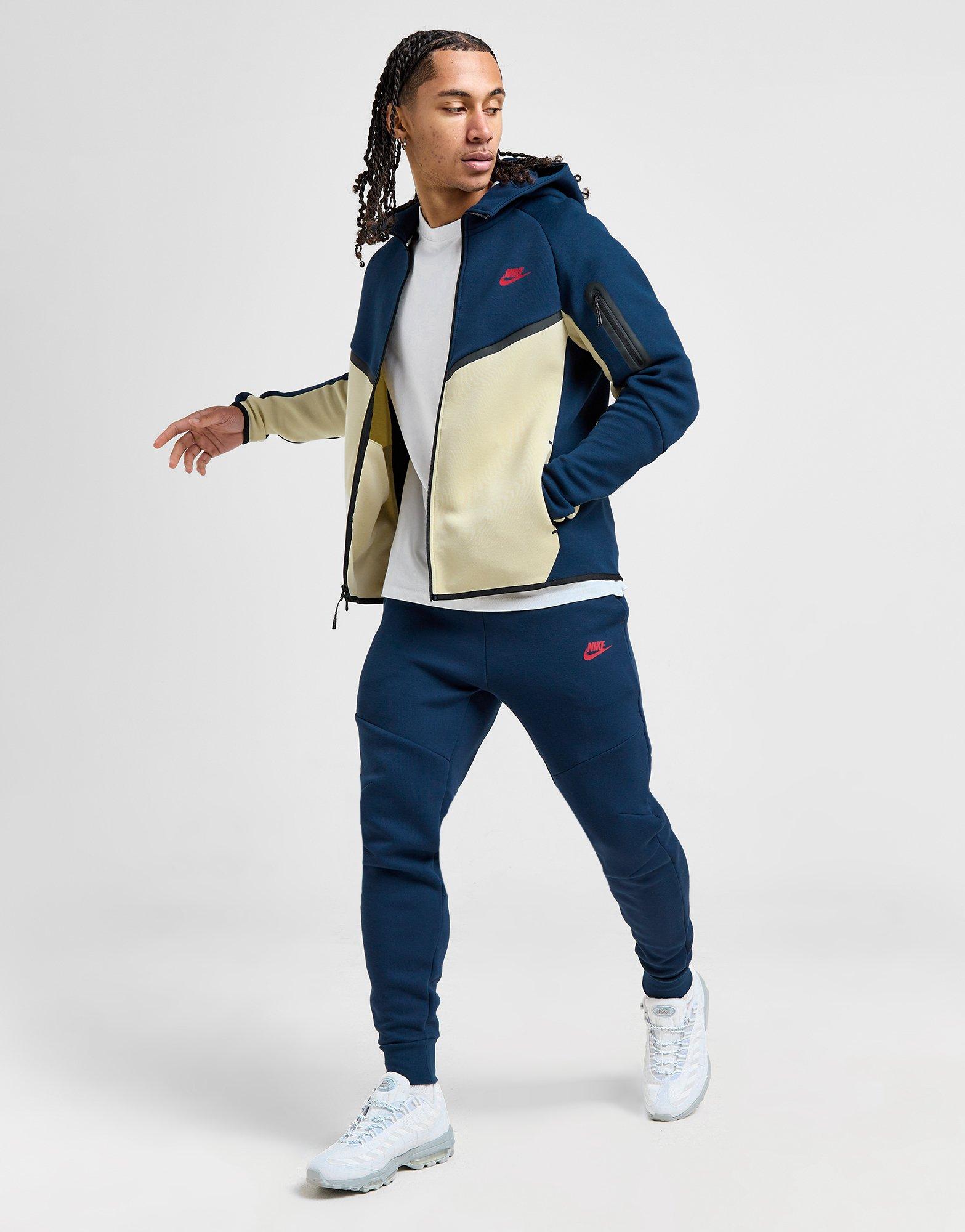 Nike Tech Fleece Hoodie