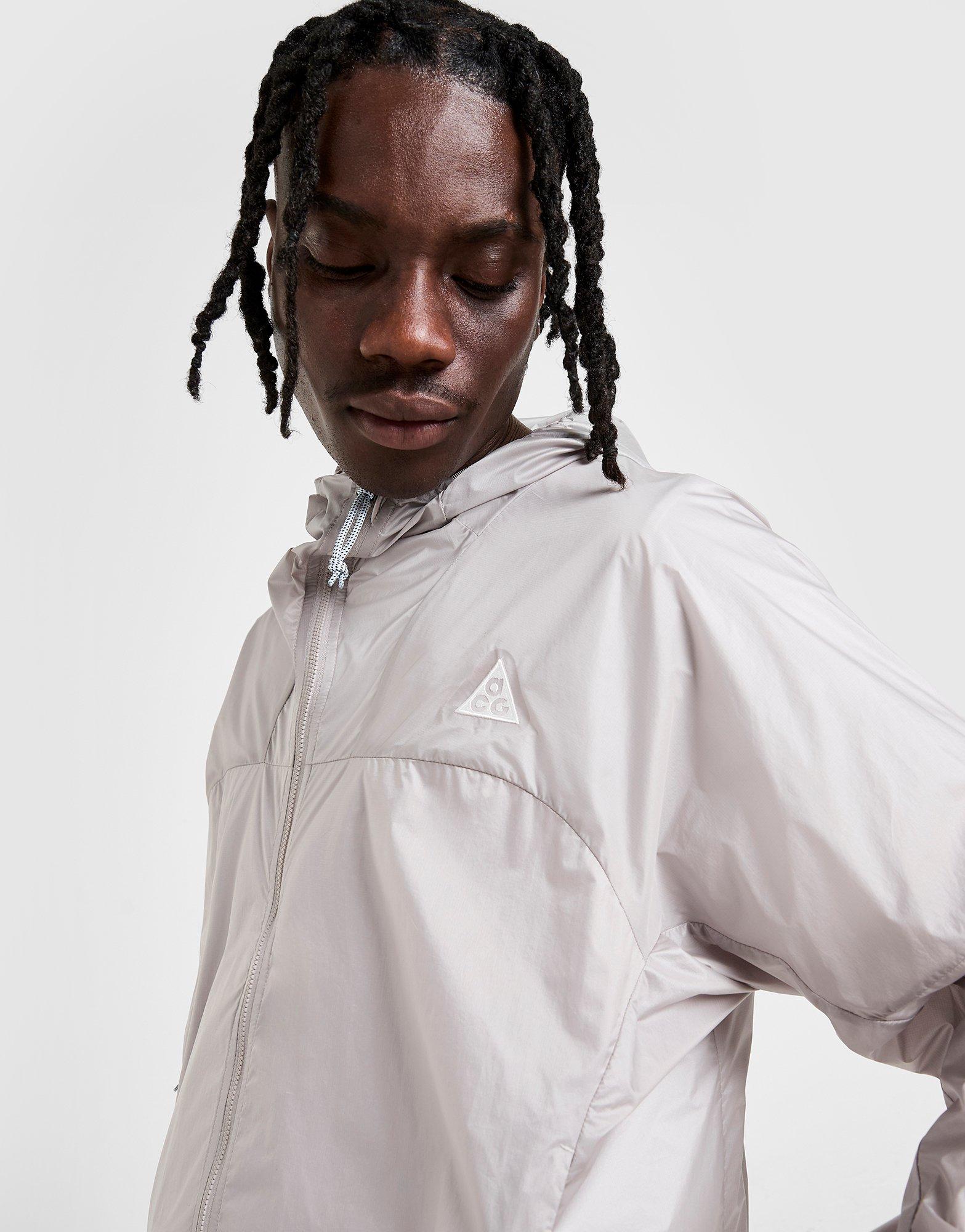 Nike ACG Light Windrunner Jacket
