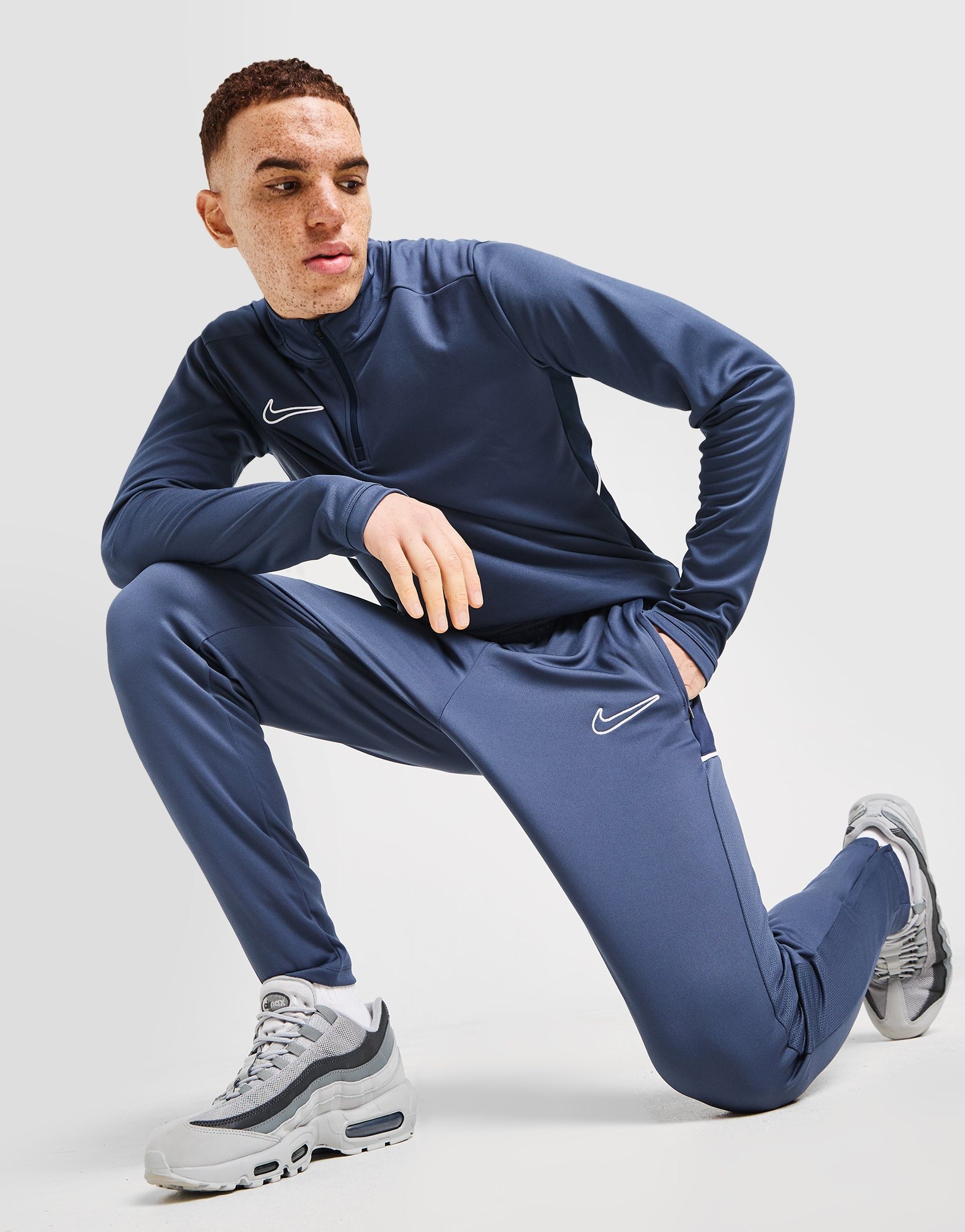 jd sports nike track pants