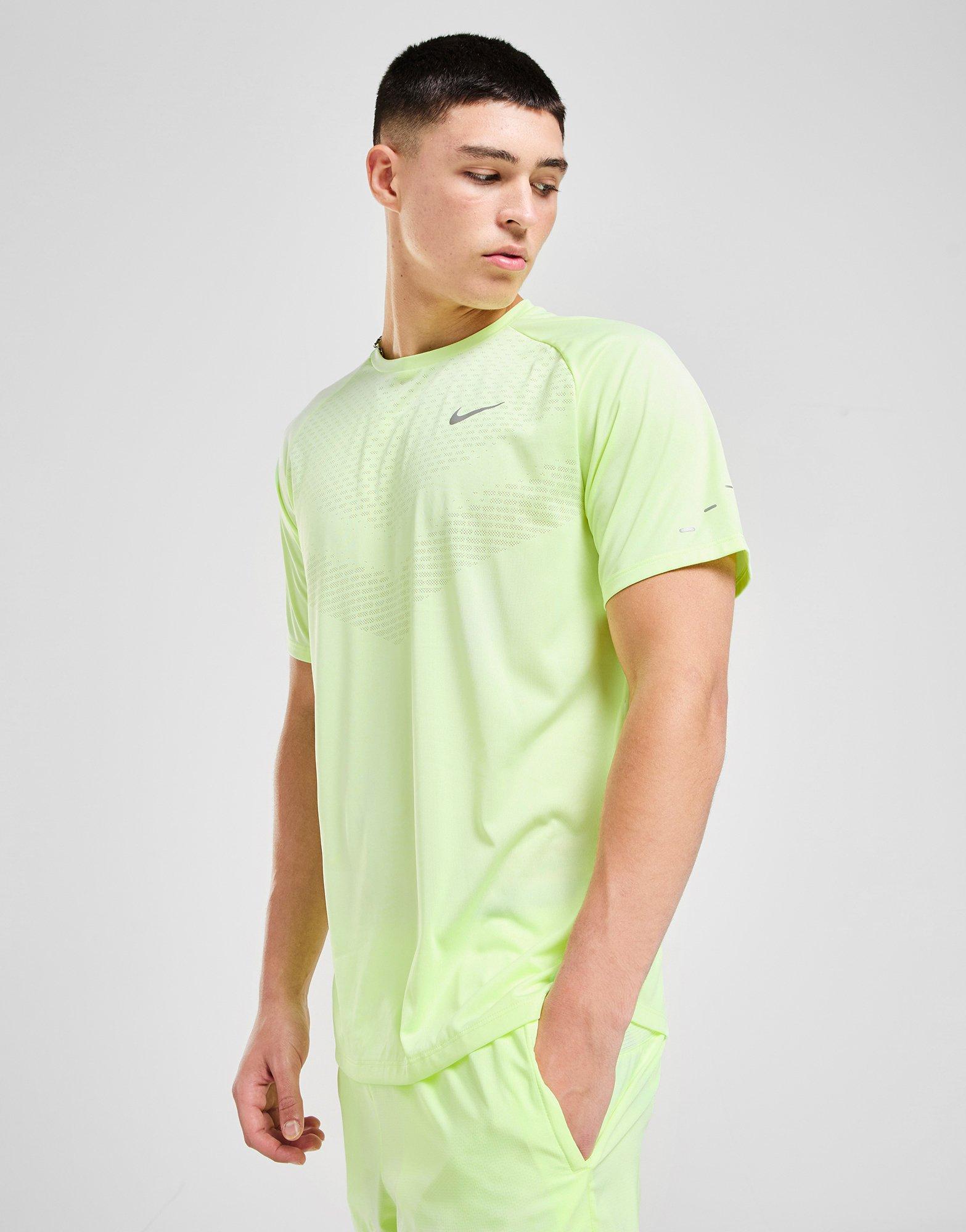 Nike Stride T-Shirt