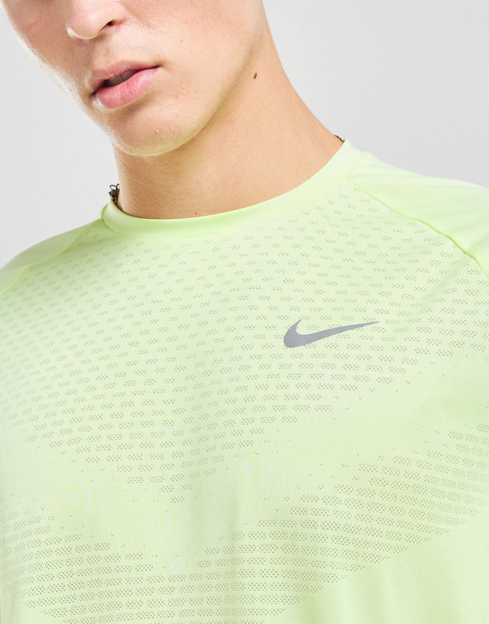 Nike Stride T-Shirt