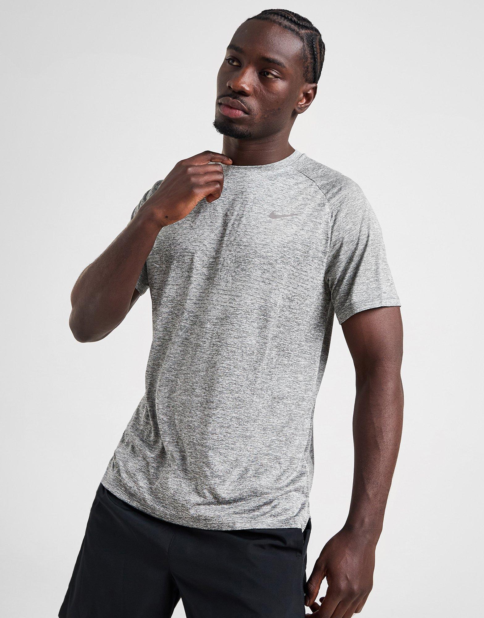 Nike Stride T-Shirt