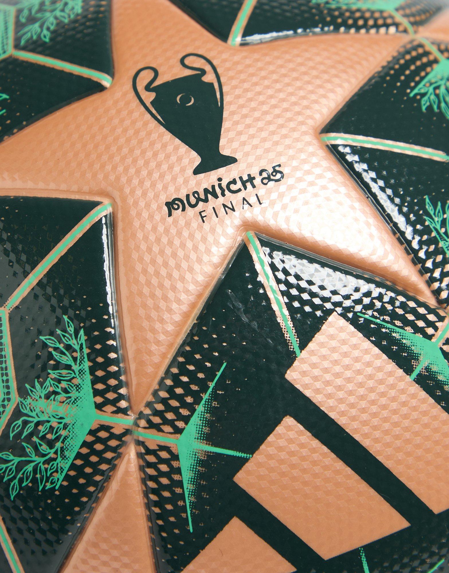 adidas UEFA Champions League 2024/25 Knockout Stages Ball