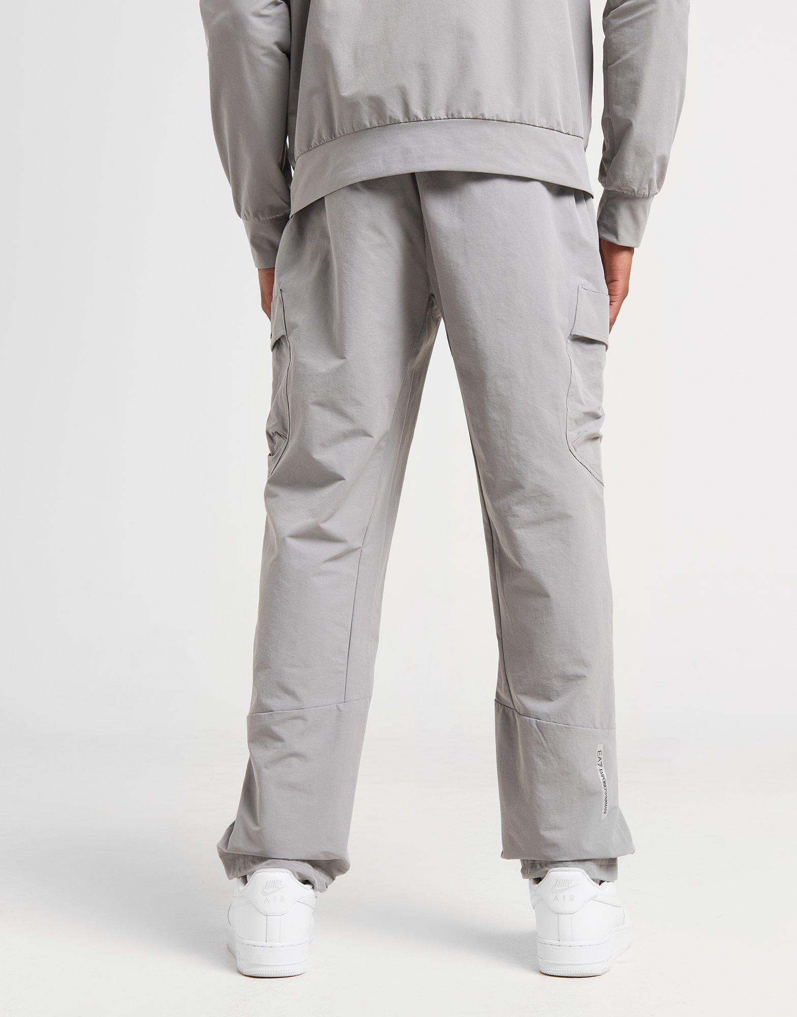パンツ 00s Emporio Armani wide cargo tech pants EA7 Emporio Armani Men's Woven Tech Cargo Premium Pants