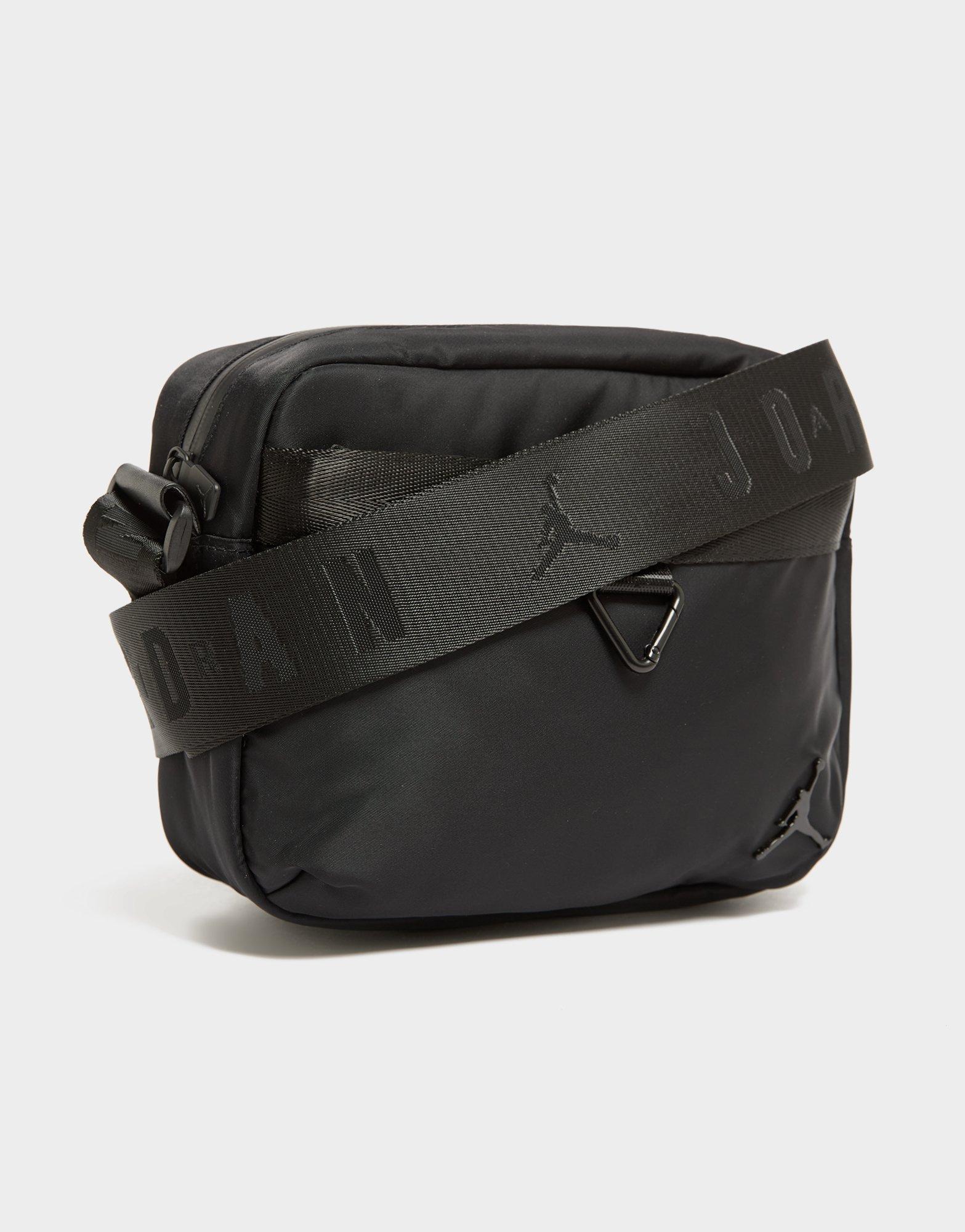 Jordan Mini Messenger Bag